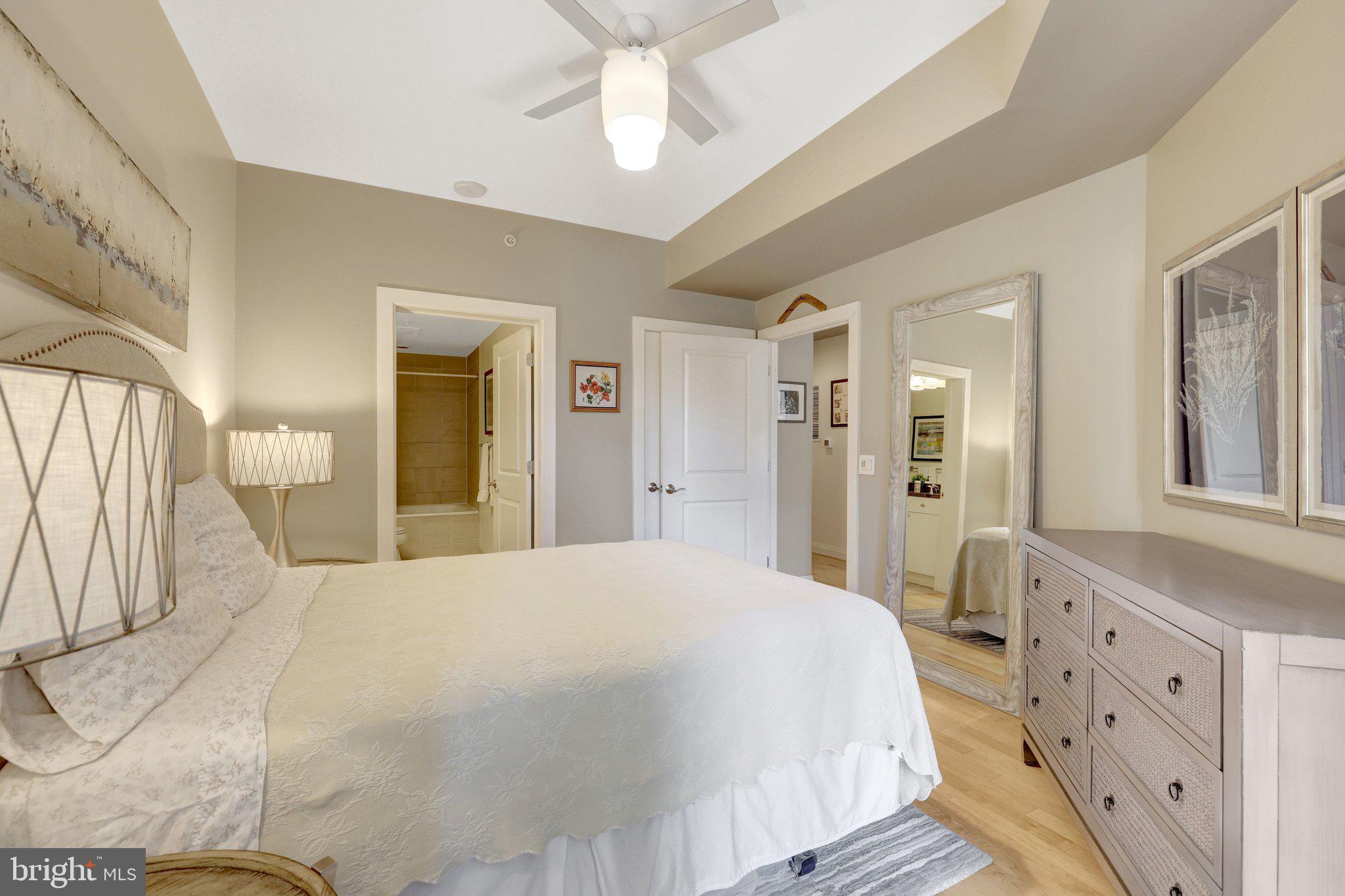 MIDTOWN AT RESTON TOWN CENTER - Residential