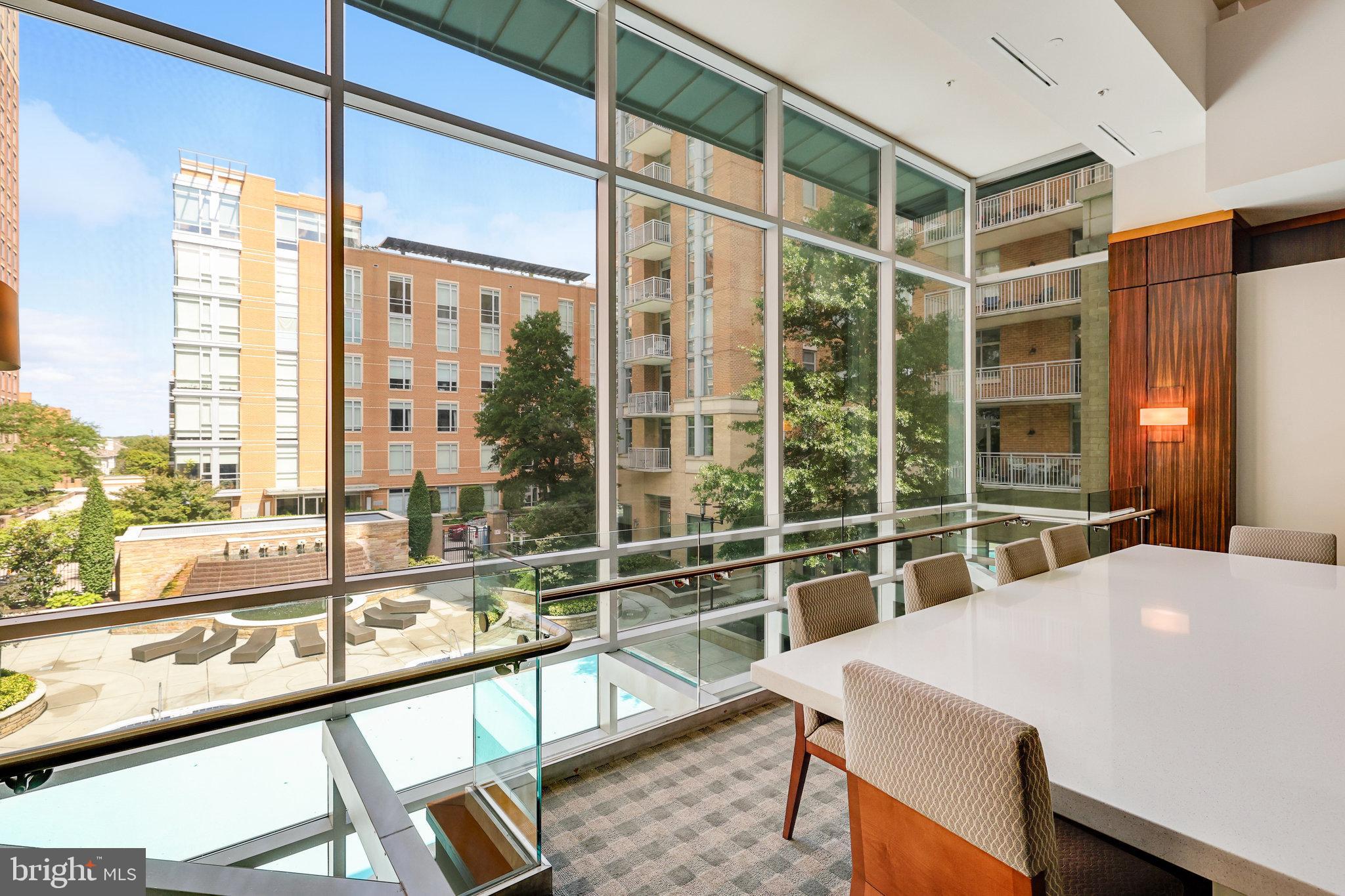 MIDTOWN AT RESTON TOWN CENTER - Residential