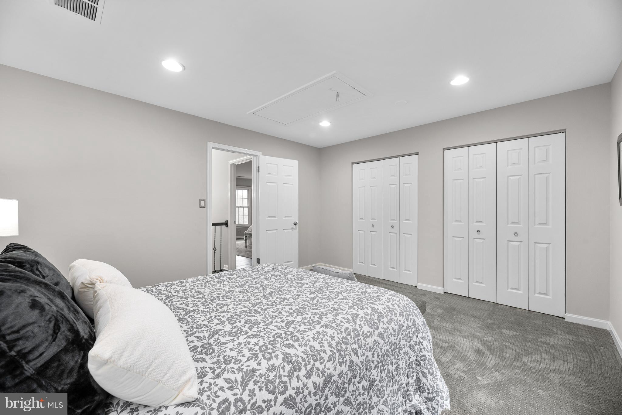 TURF VALLEY OVERLOOK - Residential