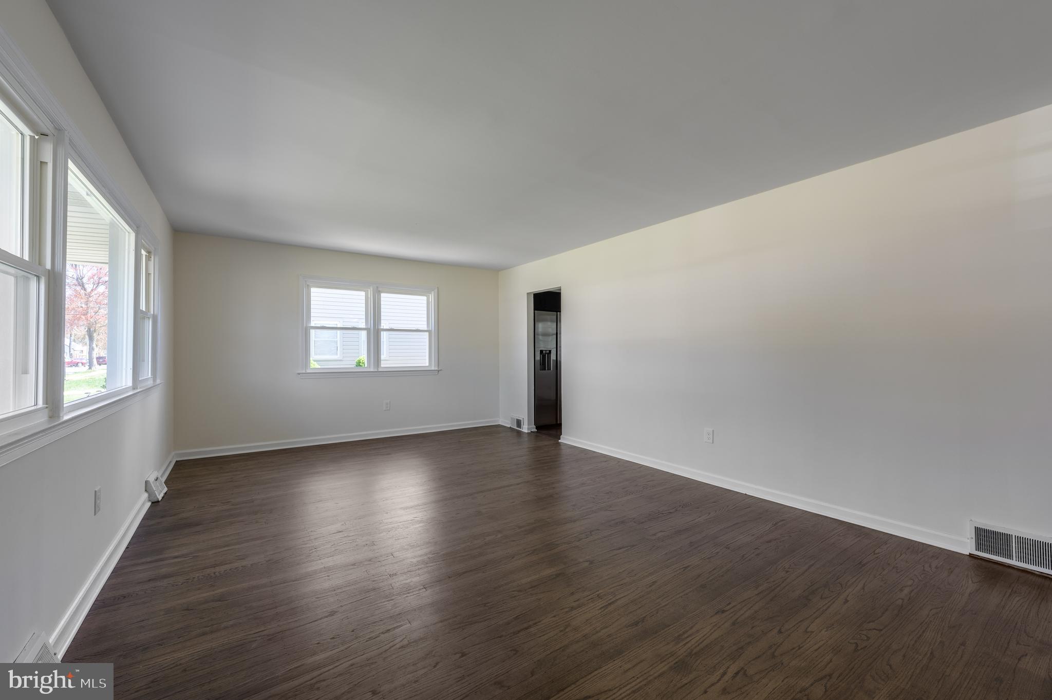 9 AMHURST AVENUE