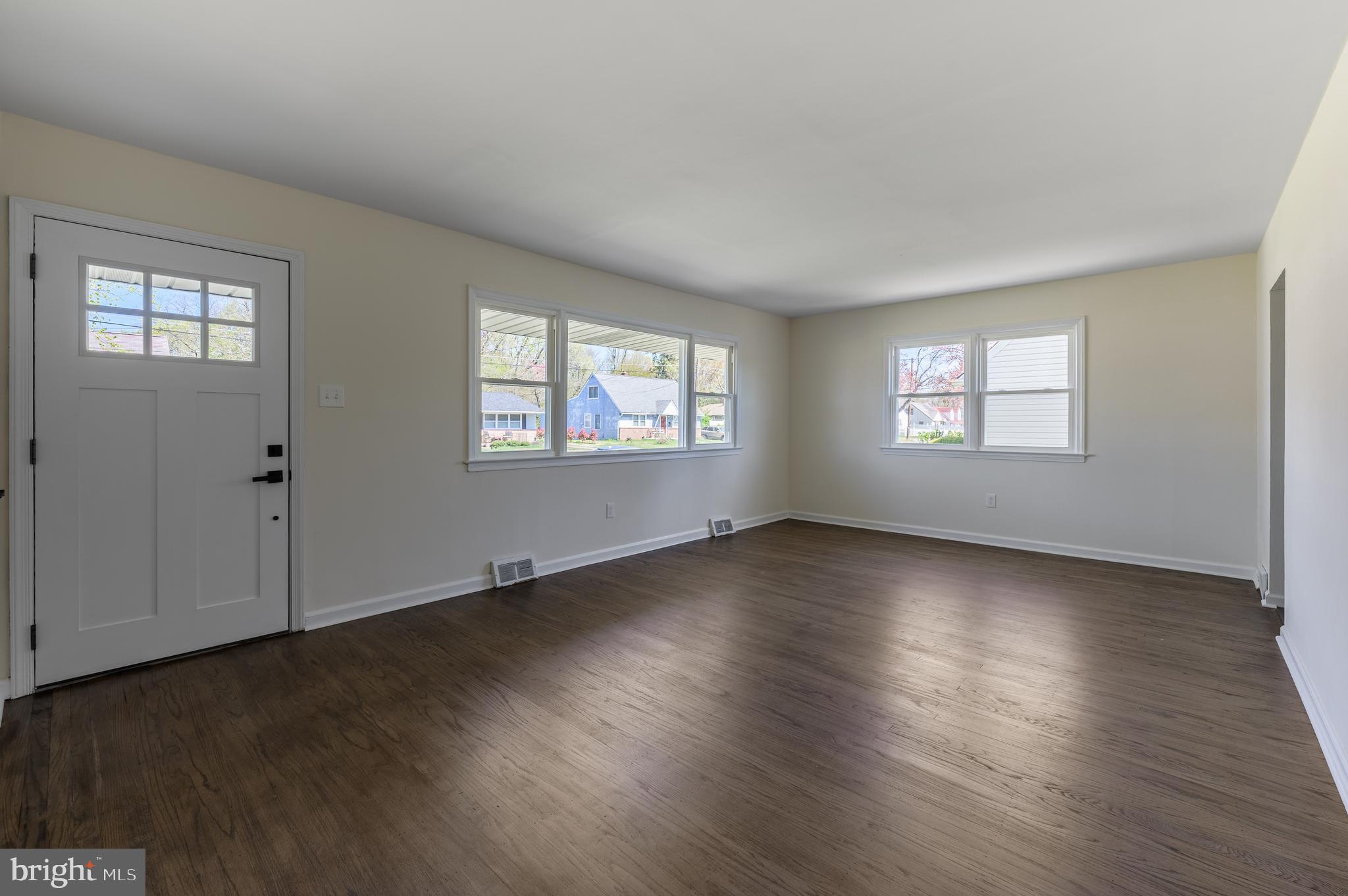 9 AMHURST AVENUE