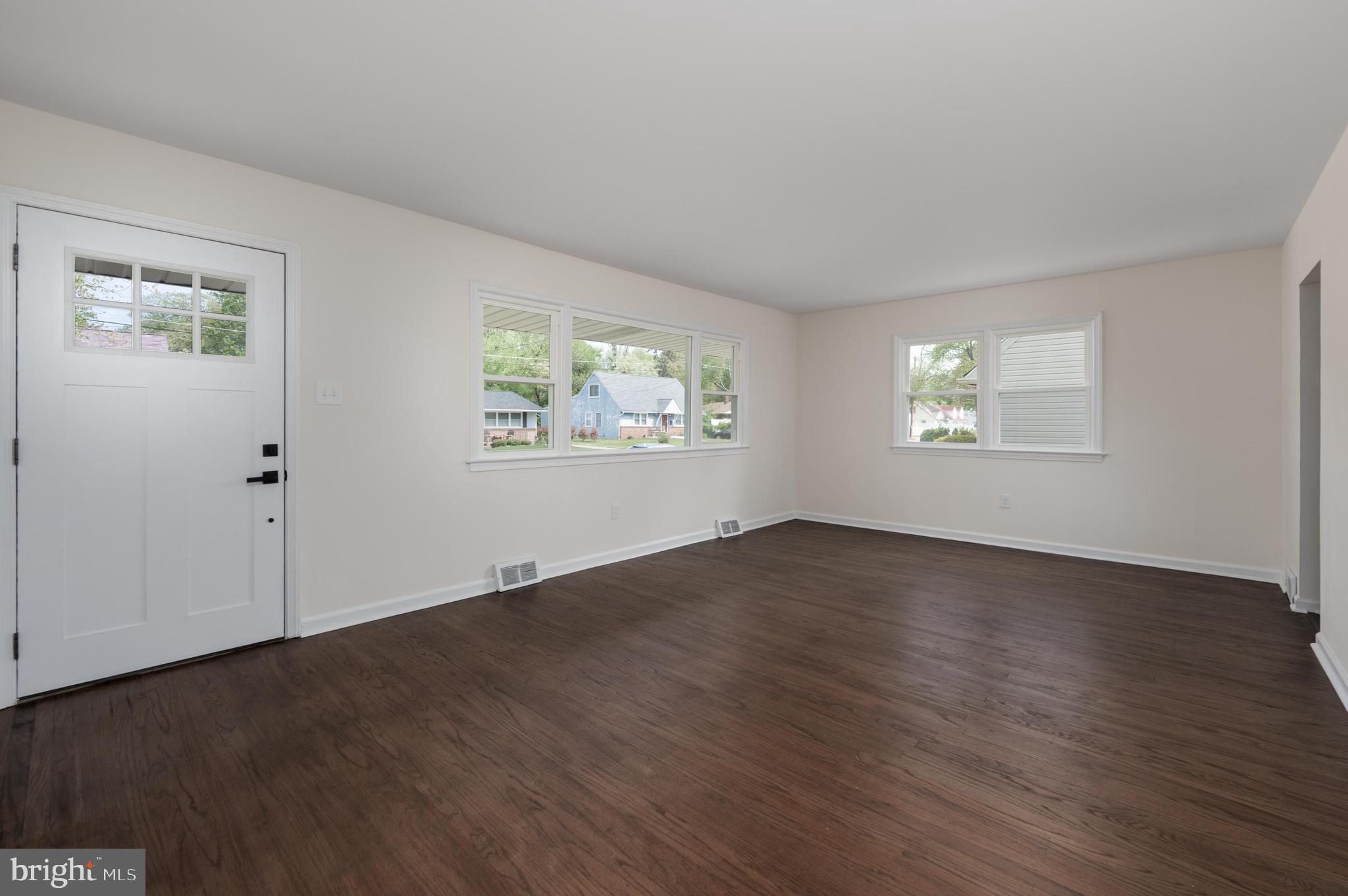 9 AMHURST AVENUE