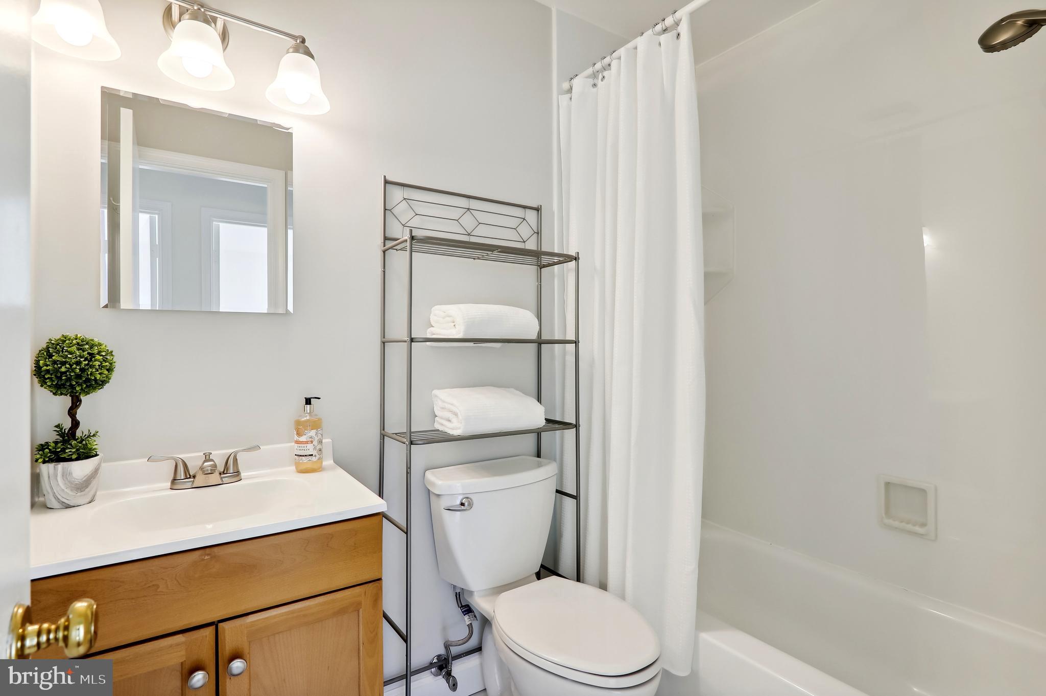 SOUTH FOUR CORNERS - Residential