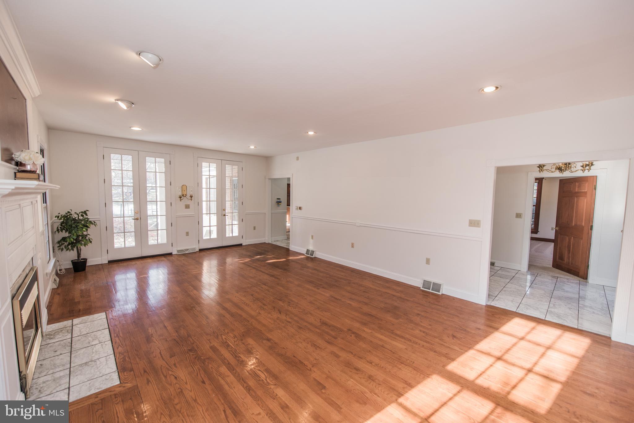 CHATEAU-GAI - Residential