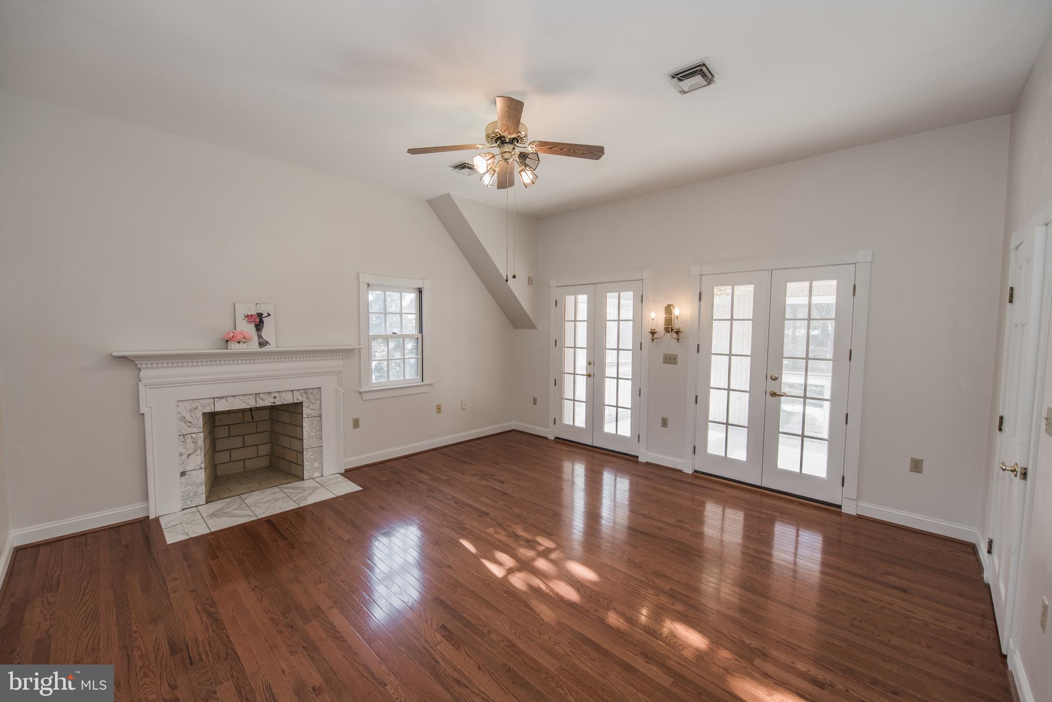 CHATEAU-GAI - Residential