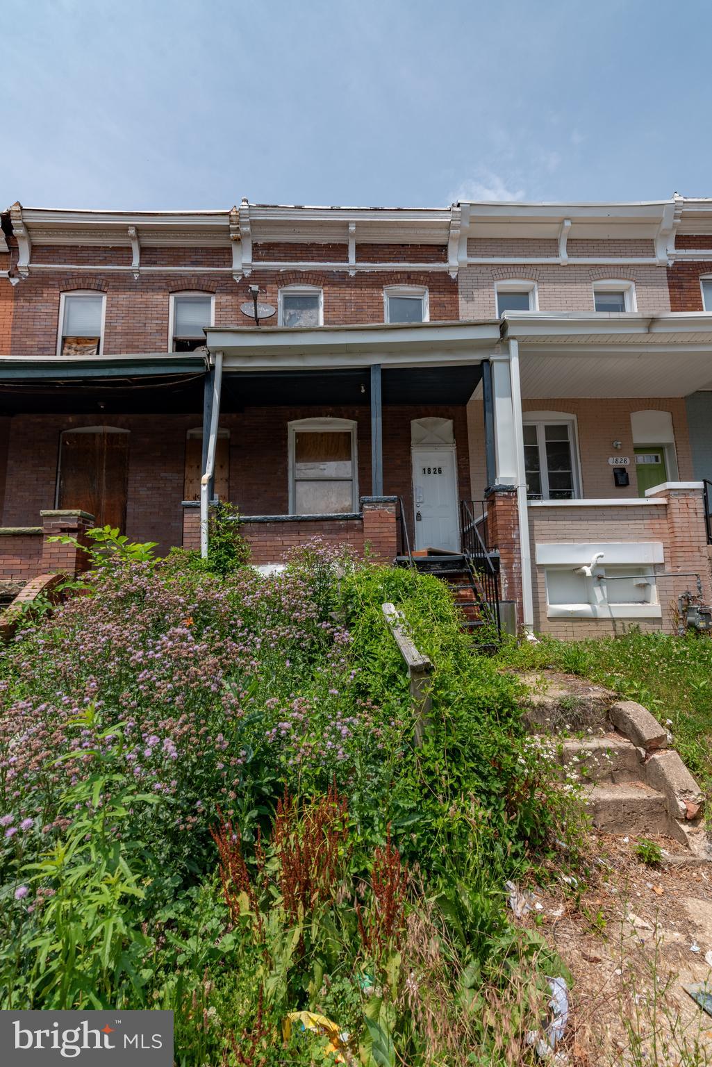 List price to be opening bid at online only auction. Online auction to be conducted on Auctioneers website. Bidding begins Thursday, July 3rd & ends Tuesday, July 8, 2025 at 1:00PM. This porch-front townhouse offers generous living space, featuring 2 bedrooms, a bonus room, a full bathroom, and a covered front porch. The property is currently vacant, ideally located near parks, shopping, and public transportation.
Property Highlights:
• Main Level: Features an entryway, living room, dining area, and kitchen—all with laminated wood style flooring. A dedicated storage room adds functional space.
• Upper Level: Includes two bedrooms and a versatile bonus room, all finished with laminated wood style floors.
• Lower Level: Accessible only from the rear exterior.
• Exterior: Includes a front porch and a yard. Location Benefits:
Ideally situated in the Coldstream-Homestead-Montebello community, this home provides easy access to schools, public transit, dining, and shopping. Outdoor enthusiasts will appreciate being directly across from Clifton Park Golf Course and Clifton Park, with Lake Montebello just a short distance away for additional recreational options.
Note: The backyard is in need of a cleanup.