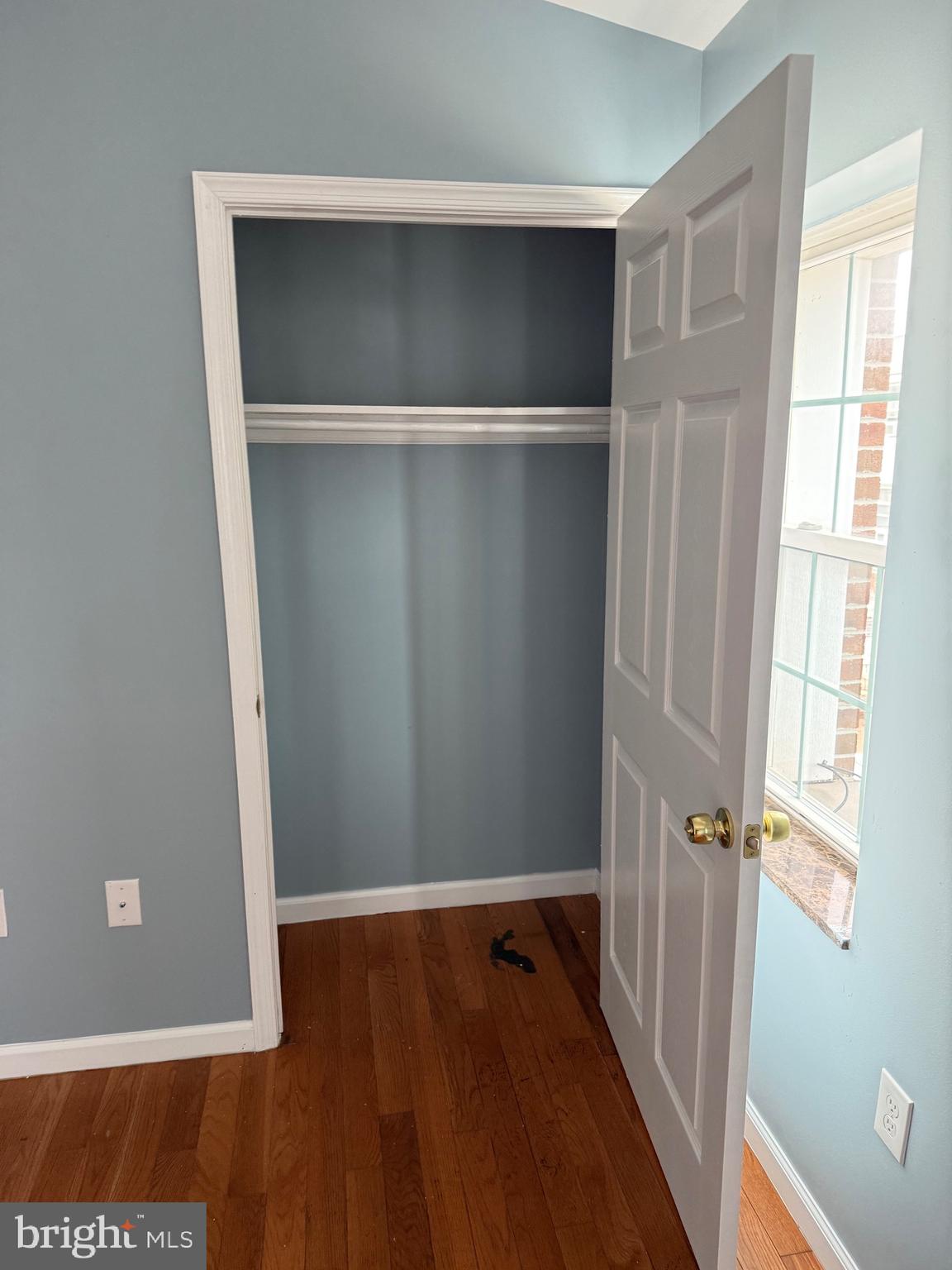 DICKINSON NARROWS - Residential Lease