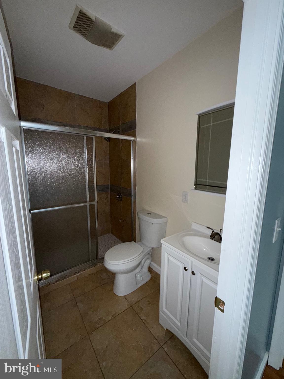 DICKINSON NARROWS - Residential Lease