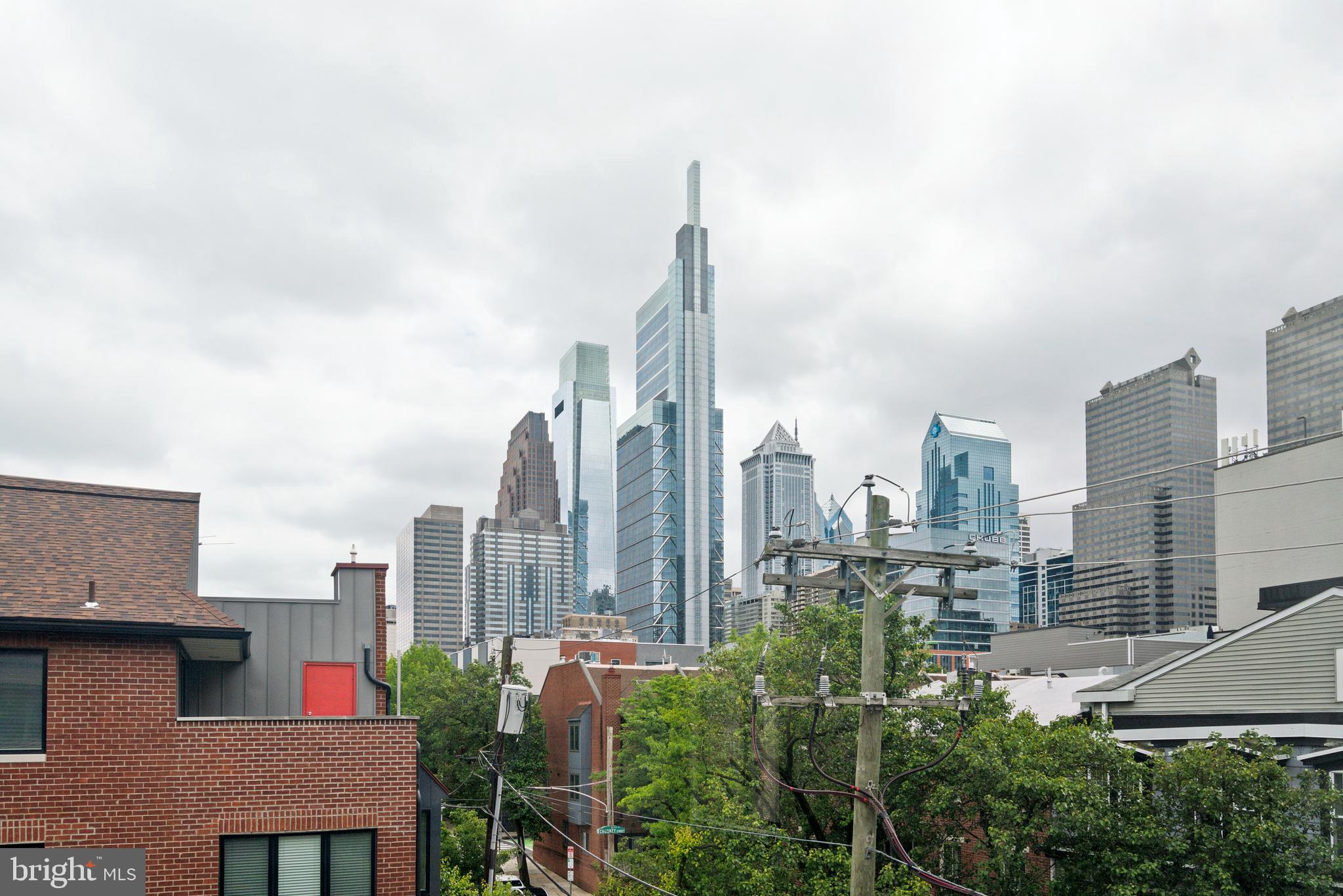 LOGAN SQUARE - Residential
