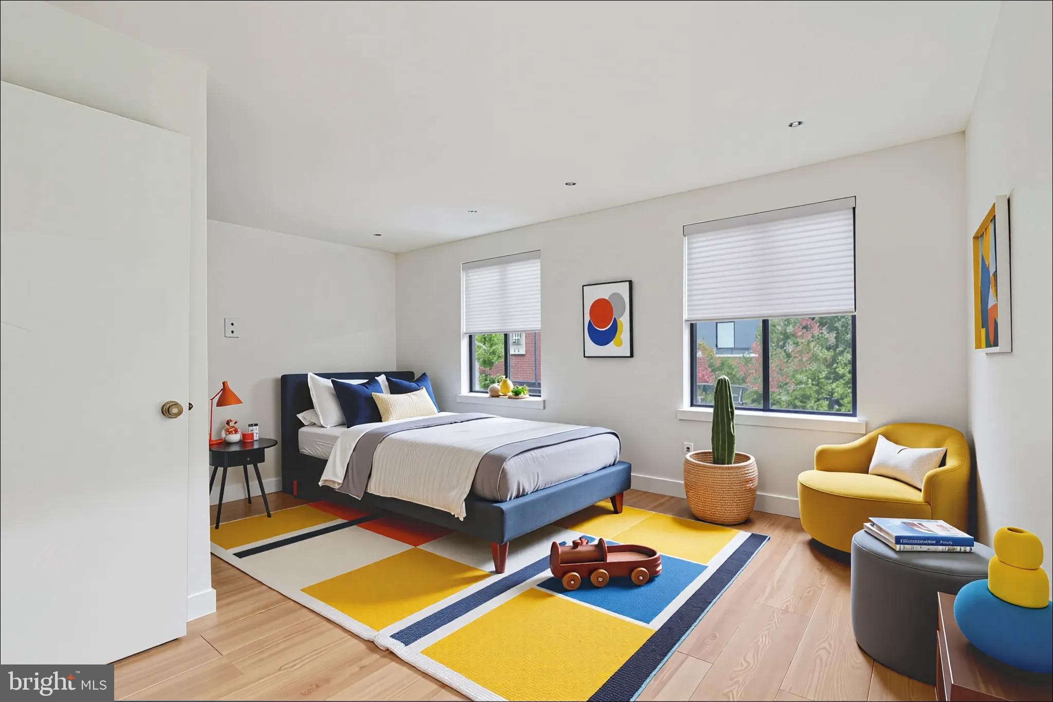 LOGAN SQUARE - Residential