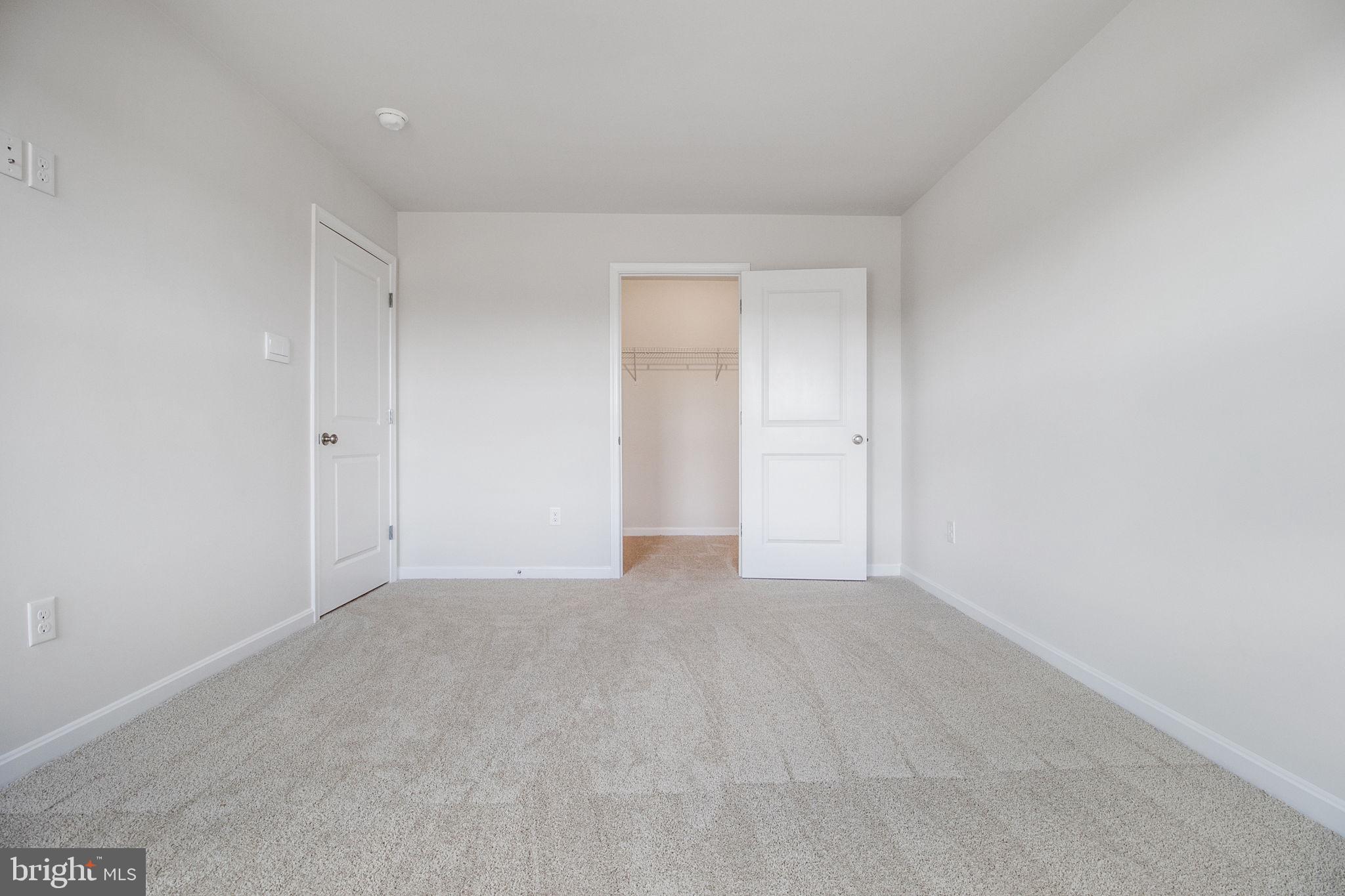 RENN QUARTER - Residential Lease