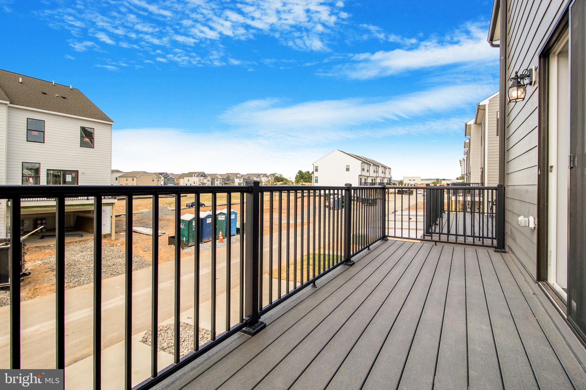 RENN QUARTER - Residential Lease