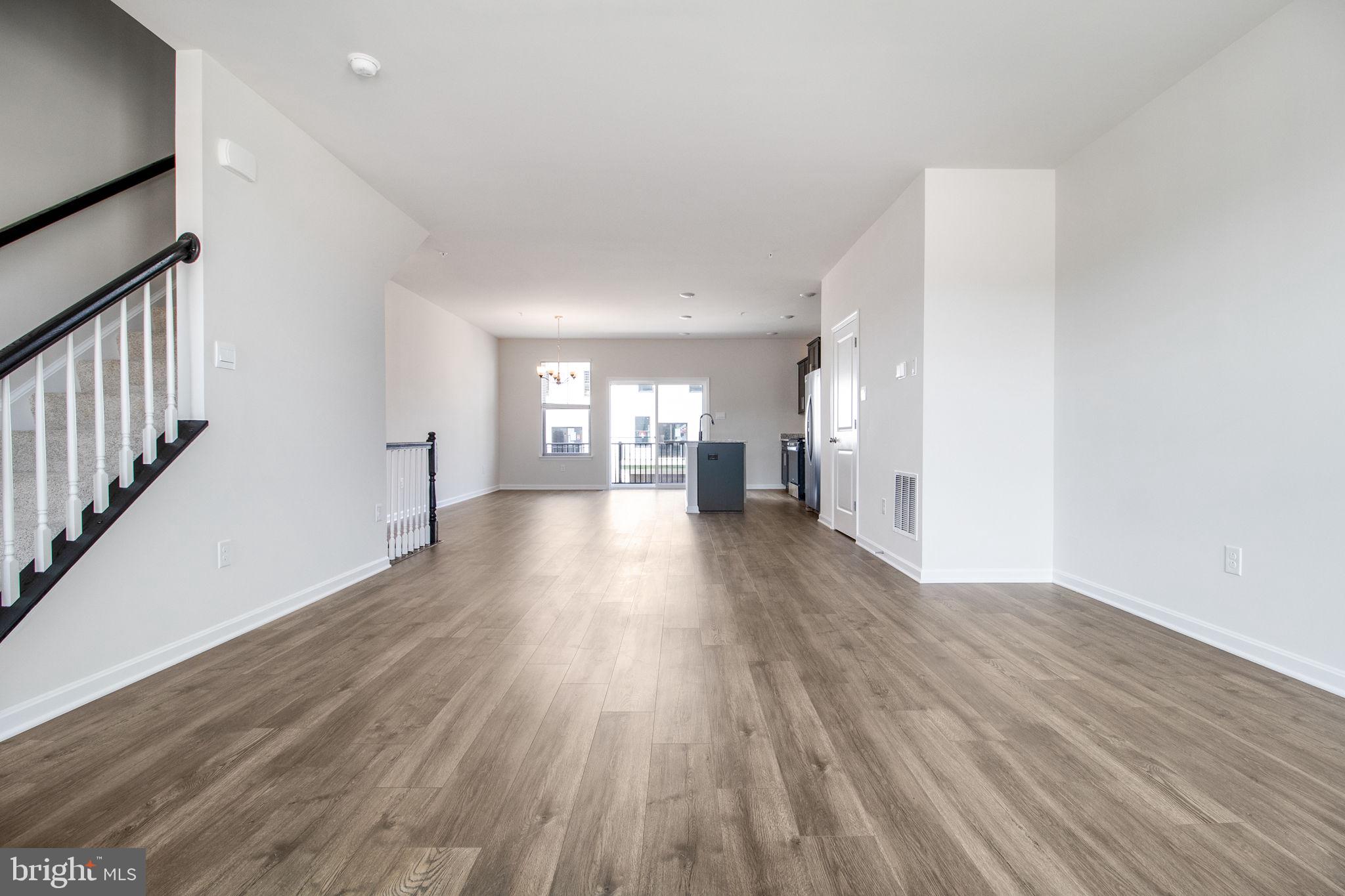 RENN QUARTER - Residential Lease