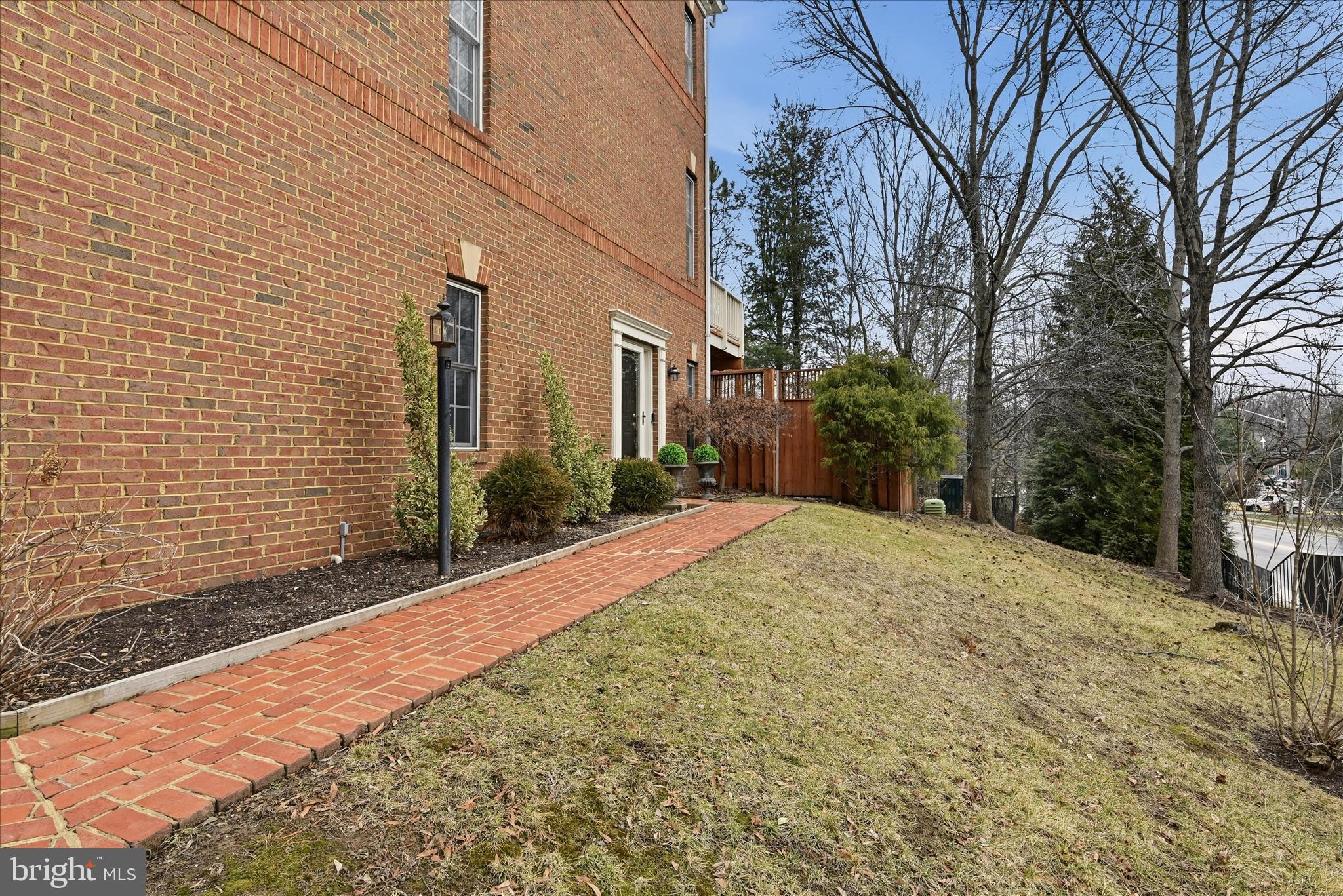 LORTON STATION SOUTH - Residential