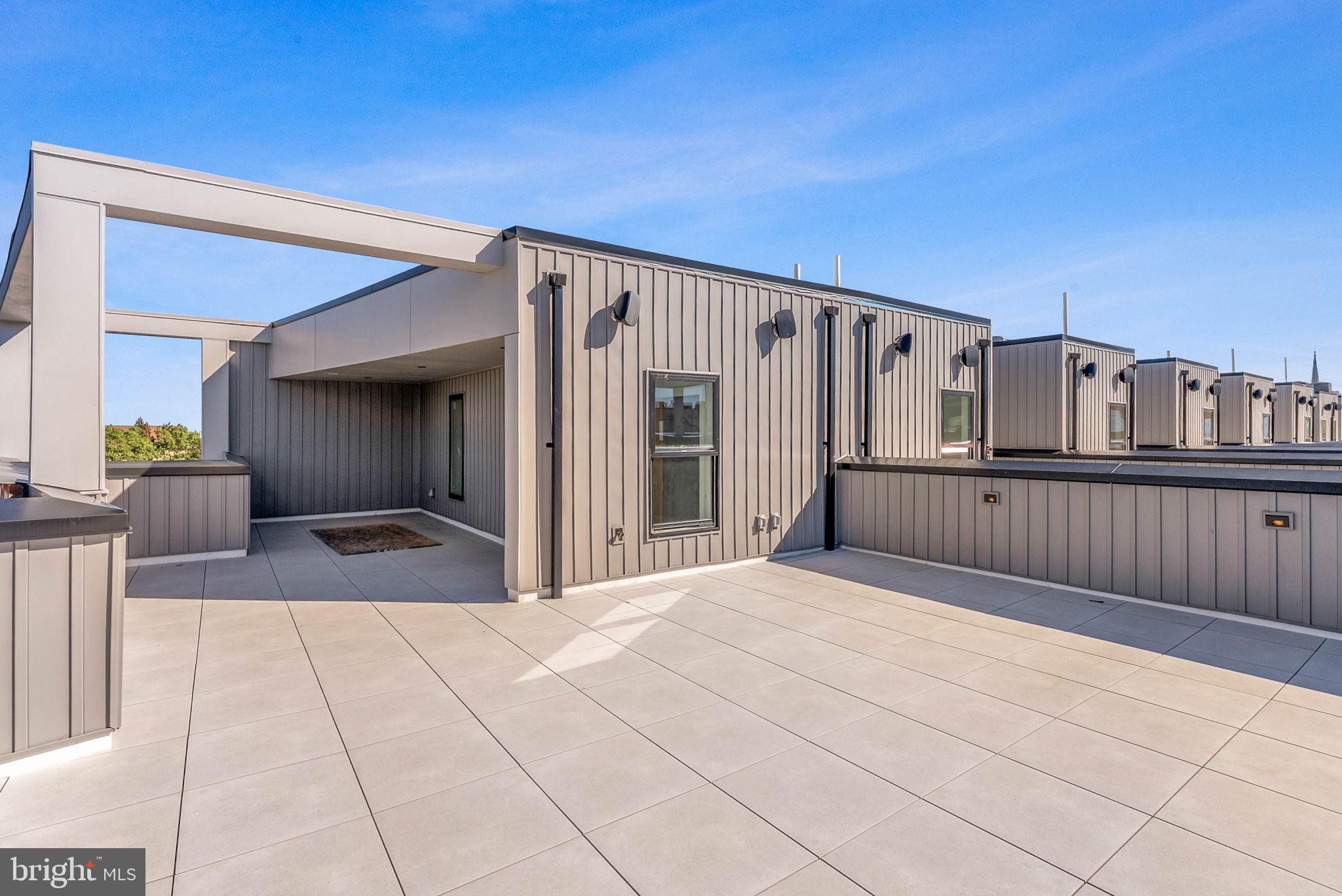 652 FAIRMOUNT AVENUE