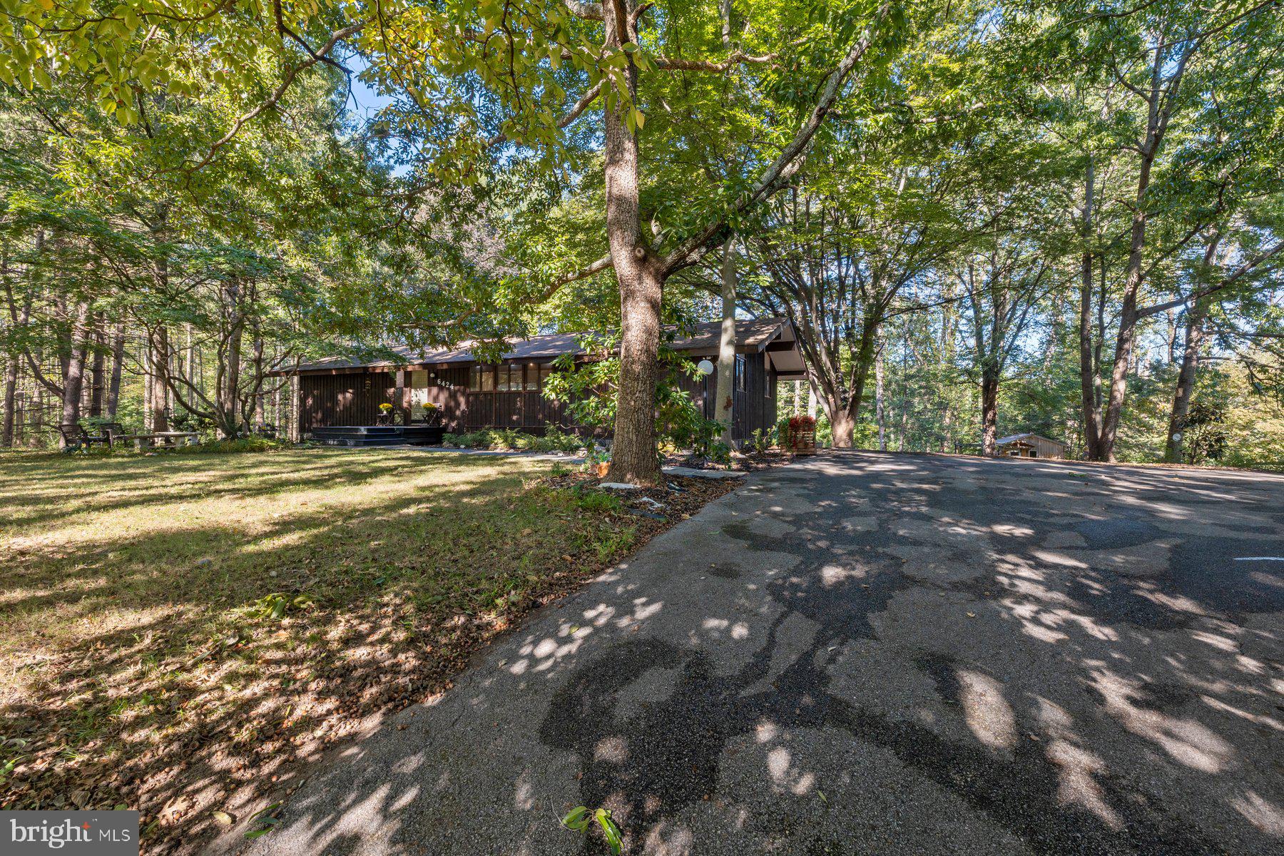 6424 LOCHRIDGE ROAD