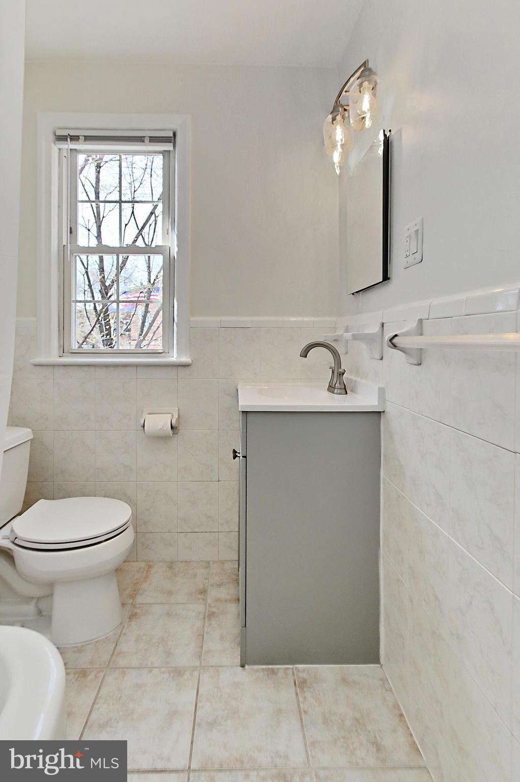 FAYETTE COURT - Residential