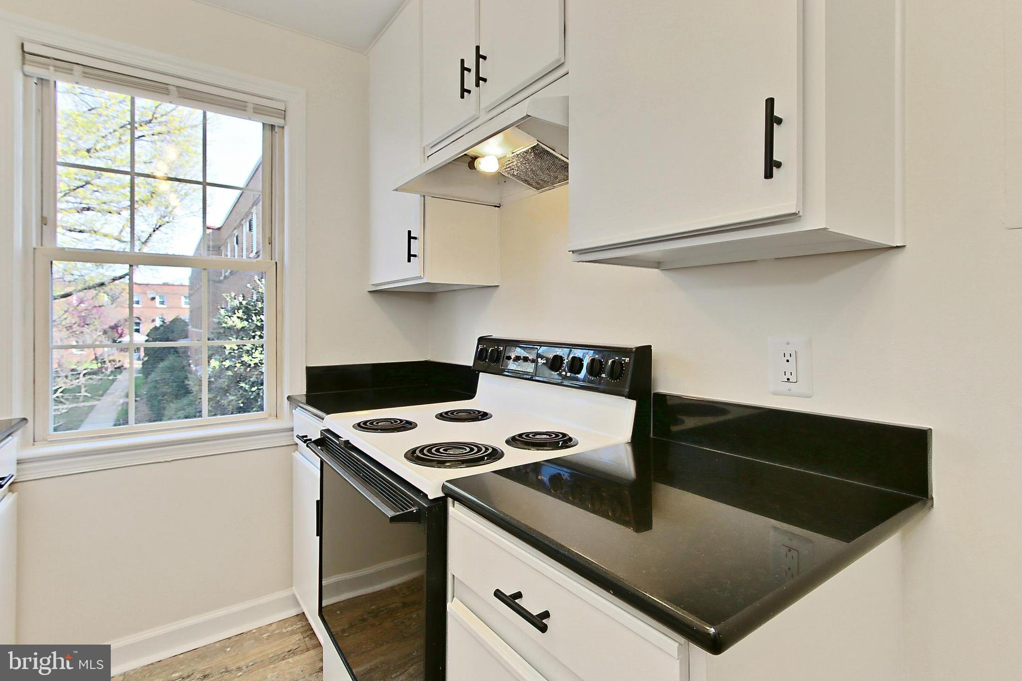 FAYETTE COURT - Residential