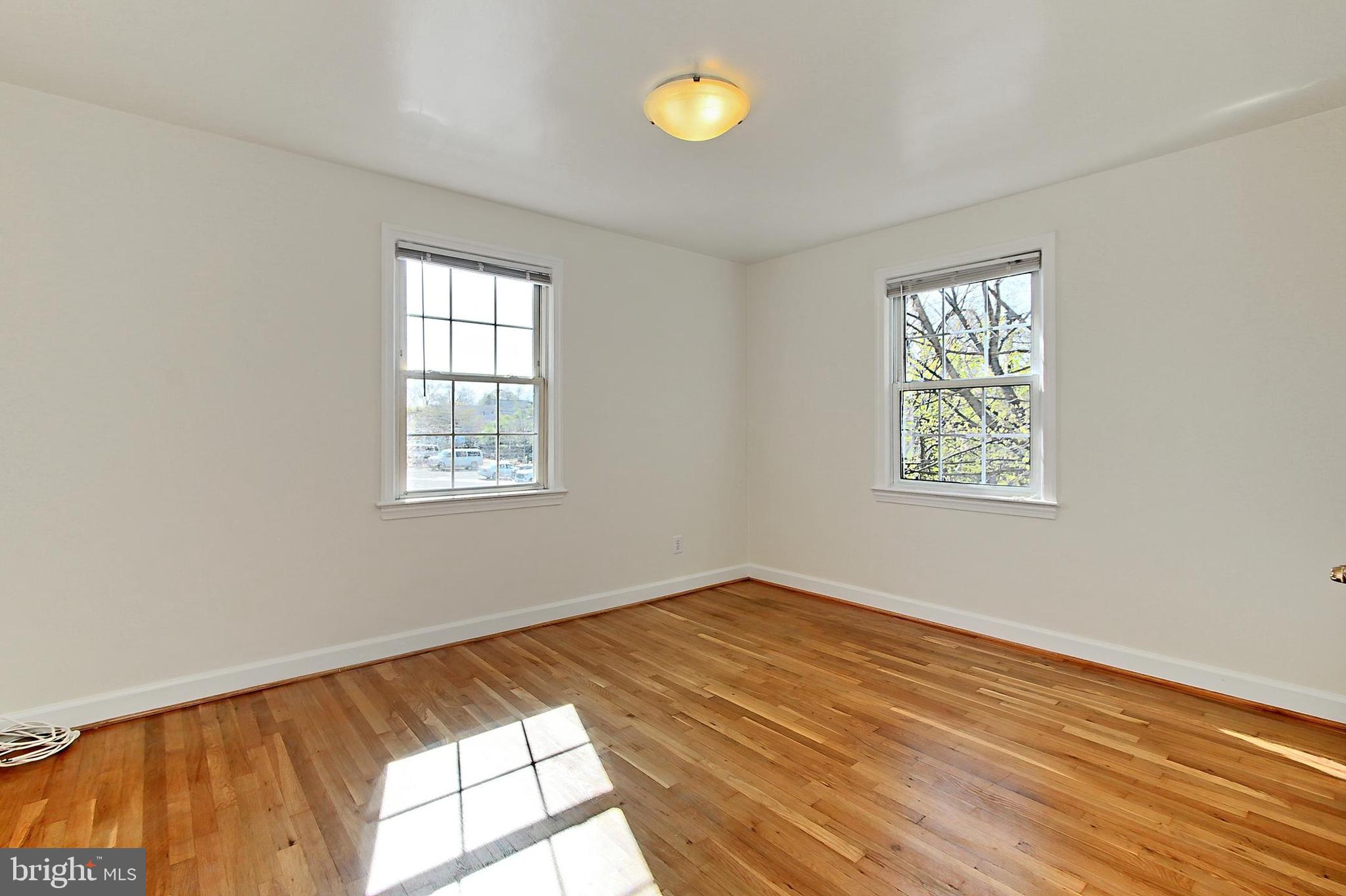 FAYETTE COURT - Residential