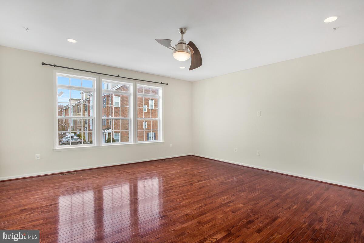 STONEBRIDGE - Residential