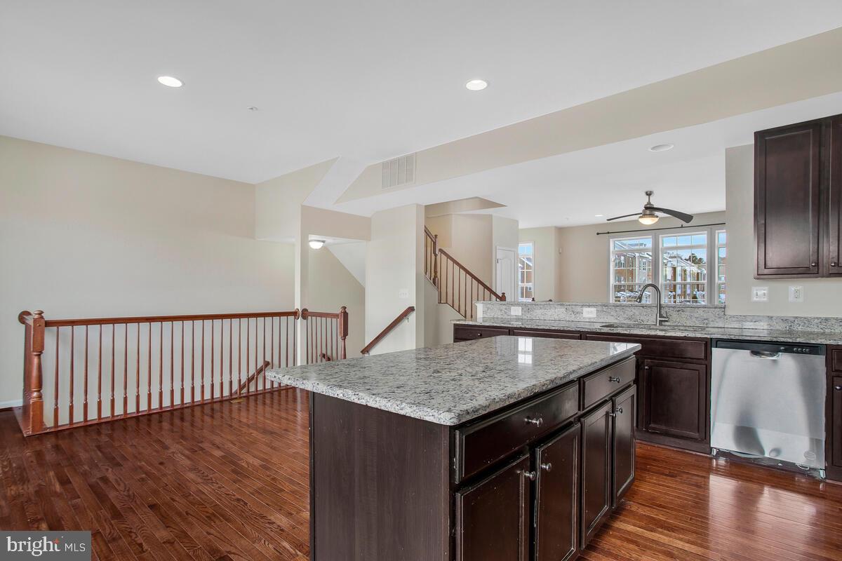 STONEBRIDGE - Residential