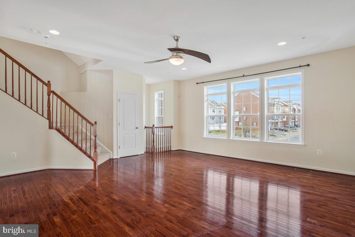 STONEBRIDGE - Residential