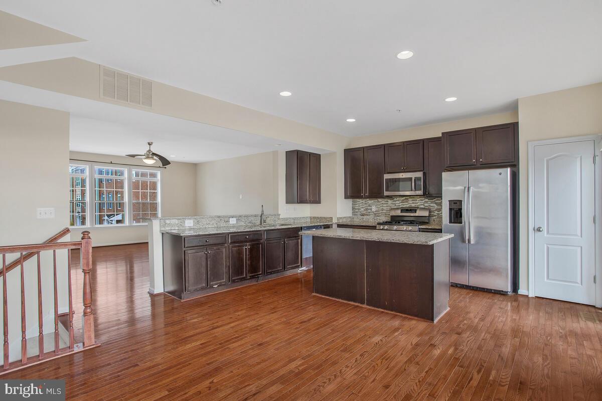 STONEBRIDGE - Residential