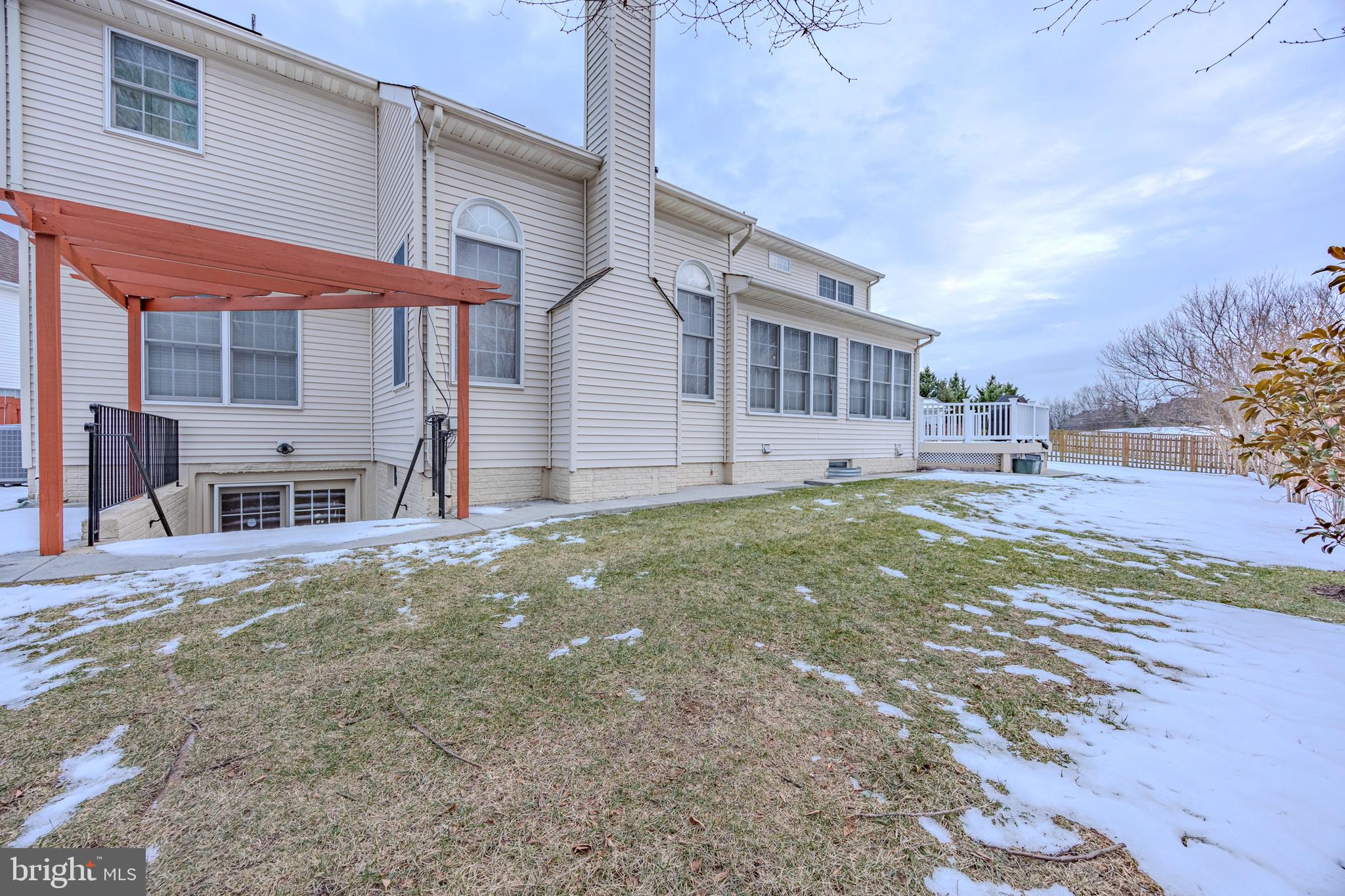 FARMWELL HUNT - Residential Lease