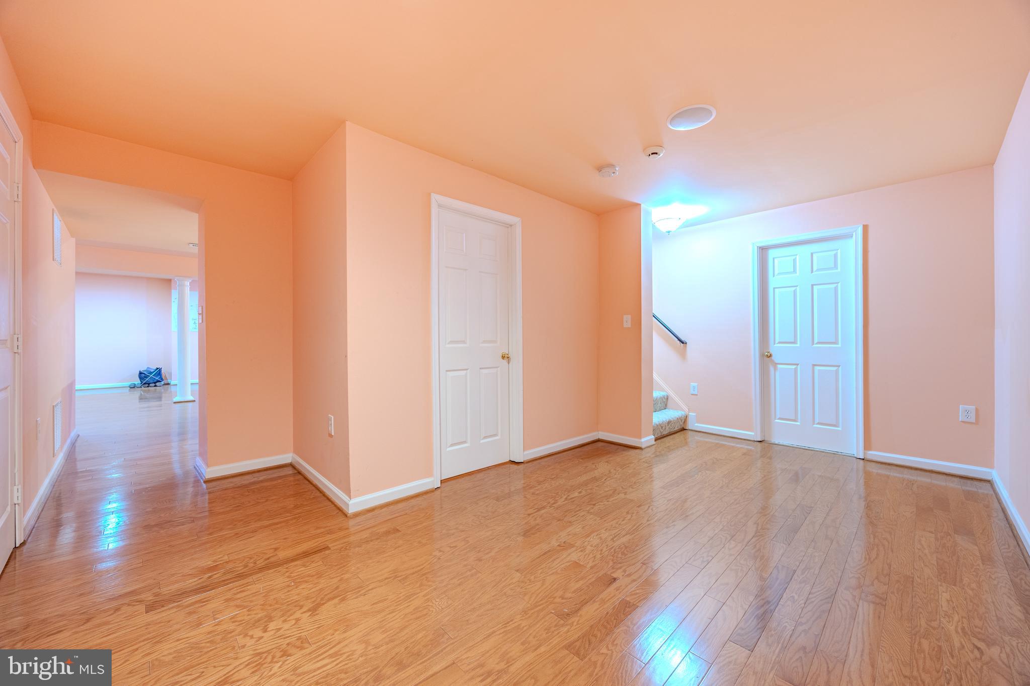 FARMWELL HUNT - Residential Lease