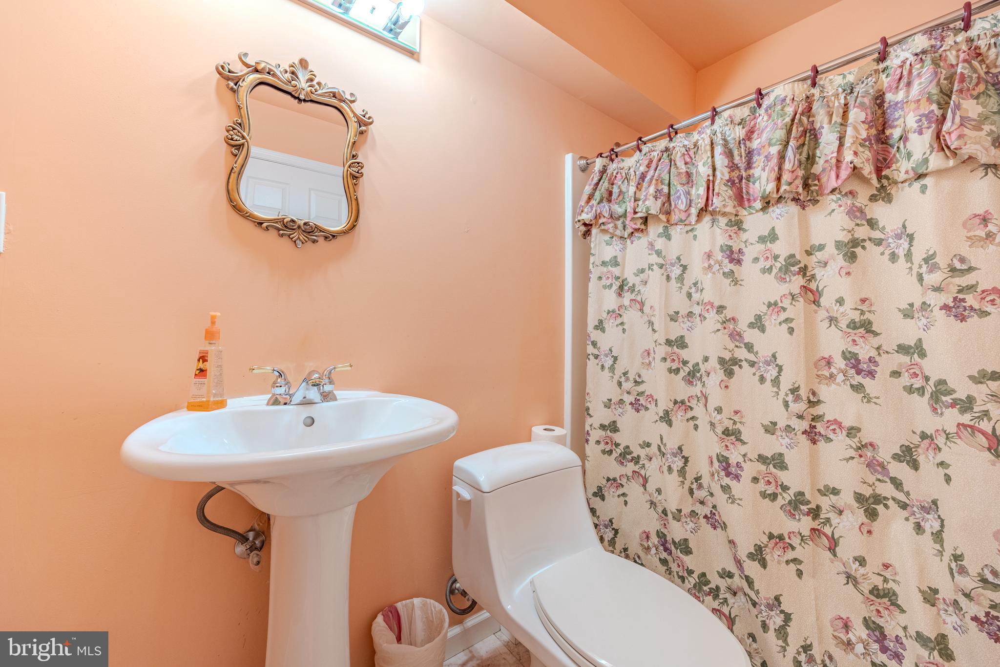 FARMWELL HUNT - Residential Lease