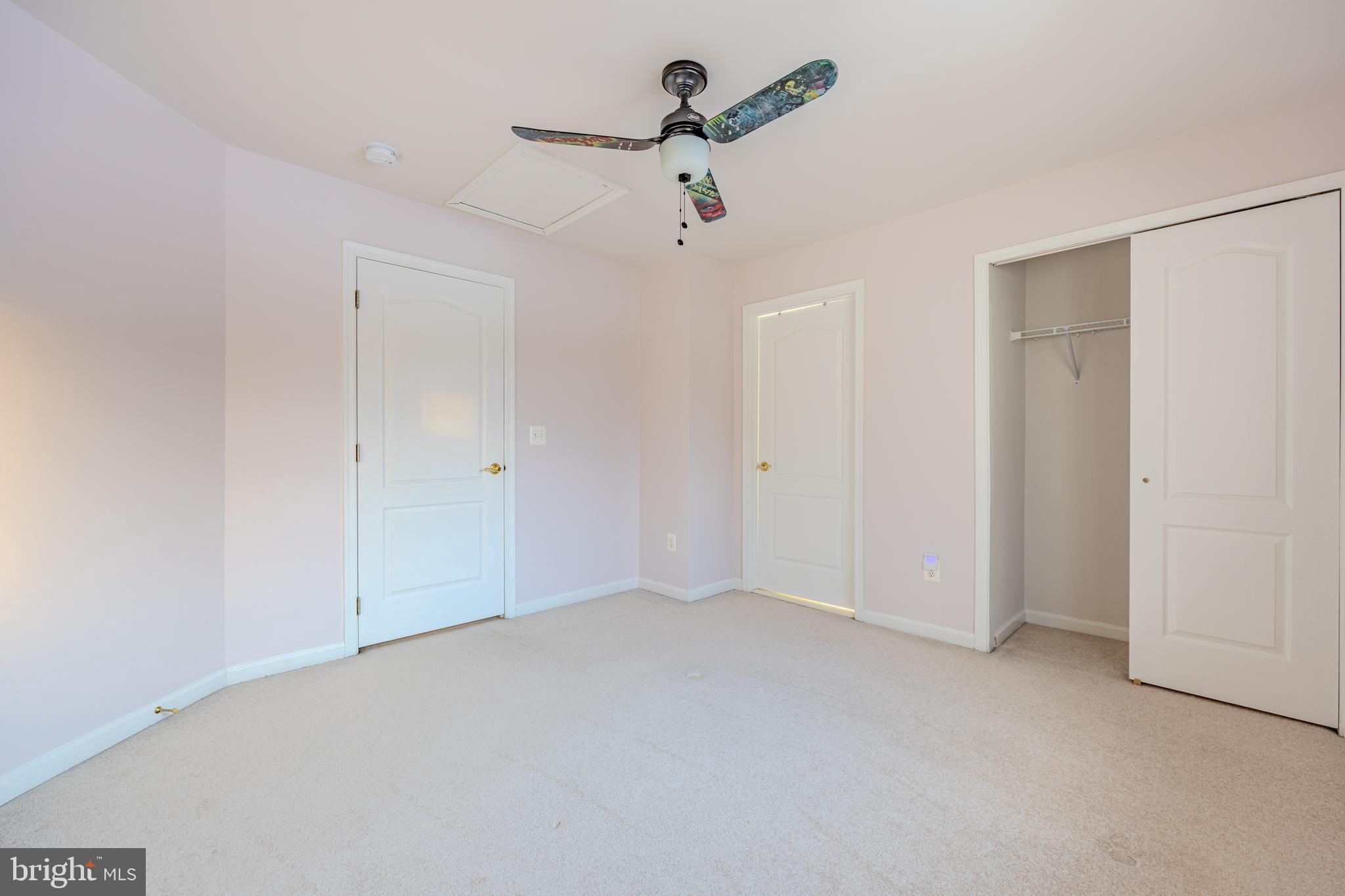 FARMWELL HUNT - Residential Lease