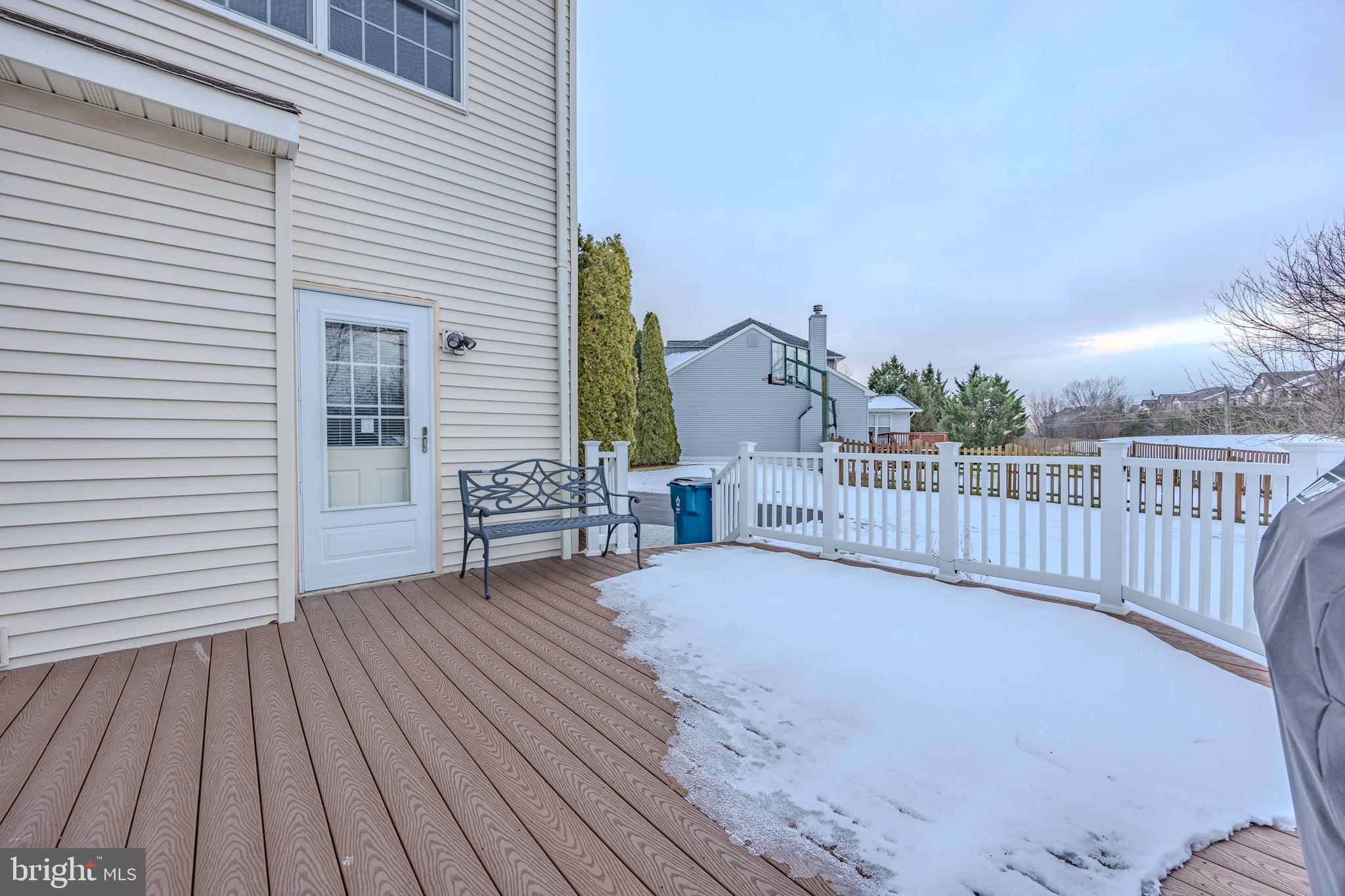 FARMWELL HUNT - Residential Lease