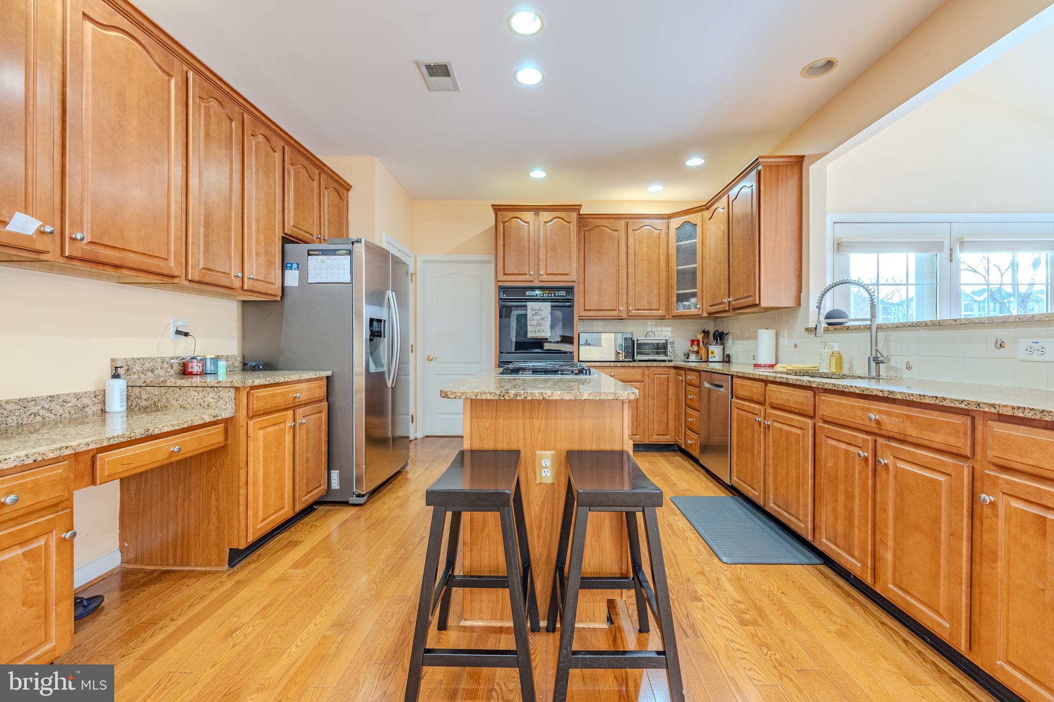 FARMWELL HUNT - Residential Lease