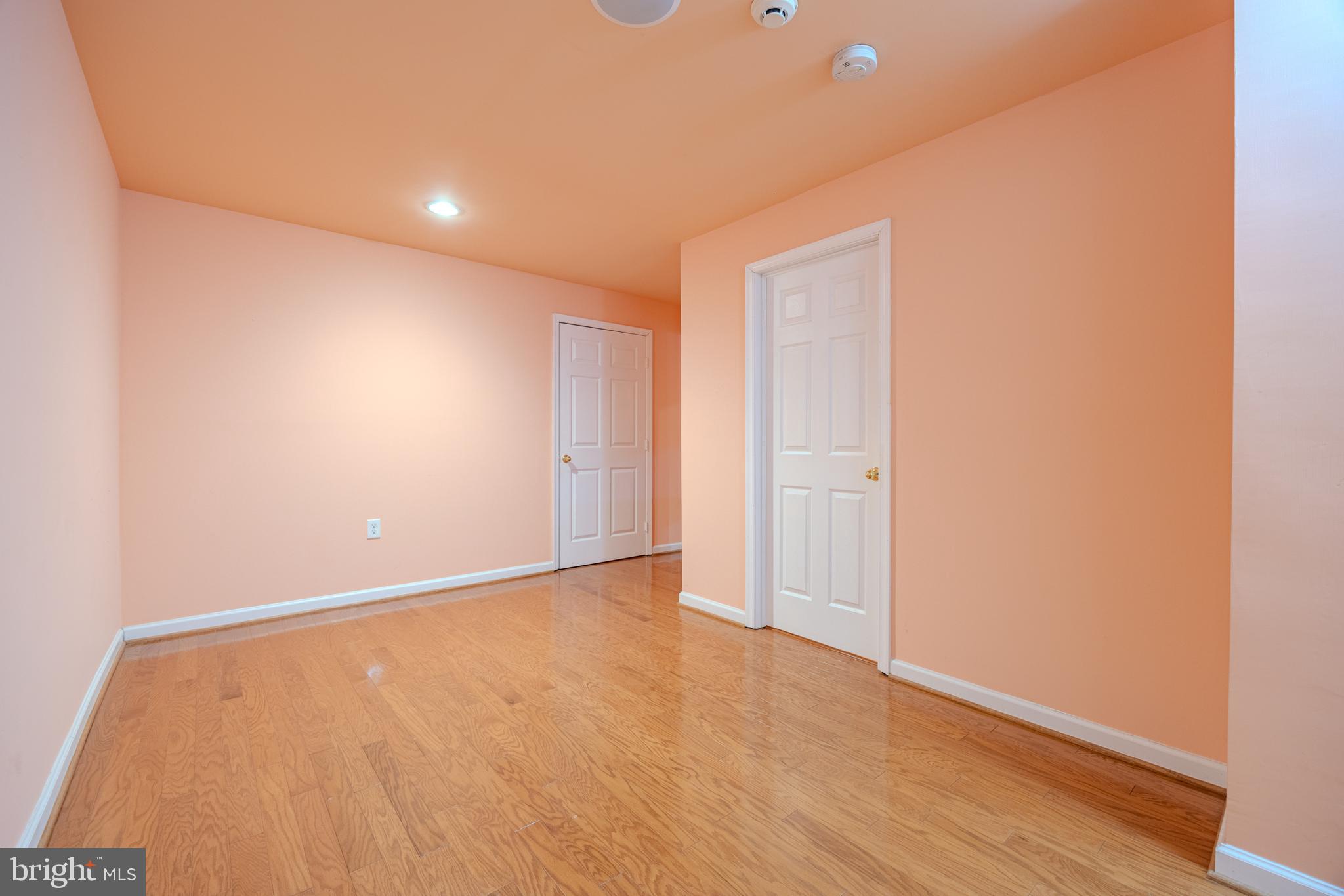 FARMWELL HUNT - Residential Lease