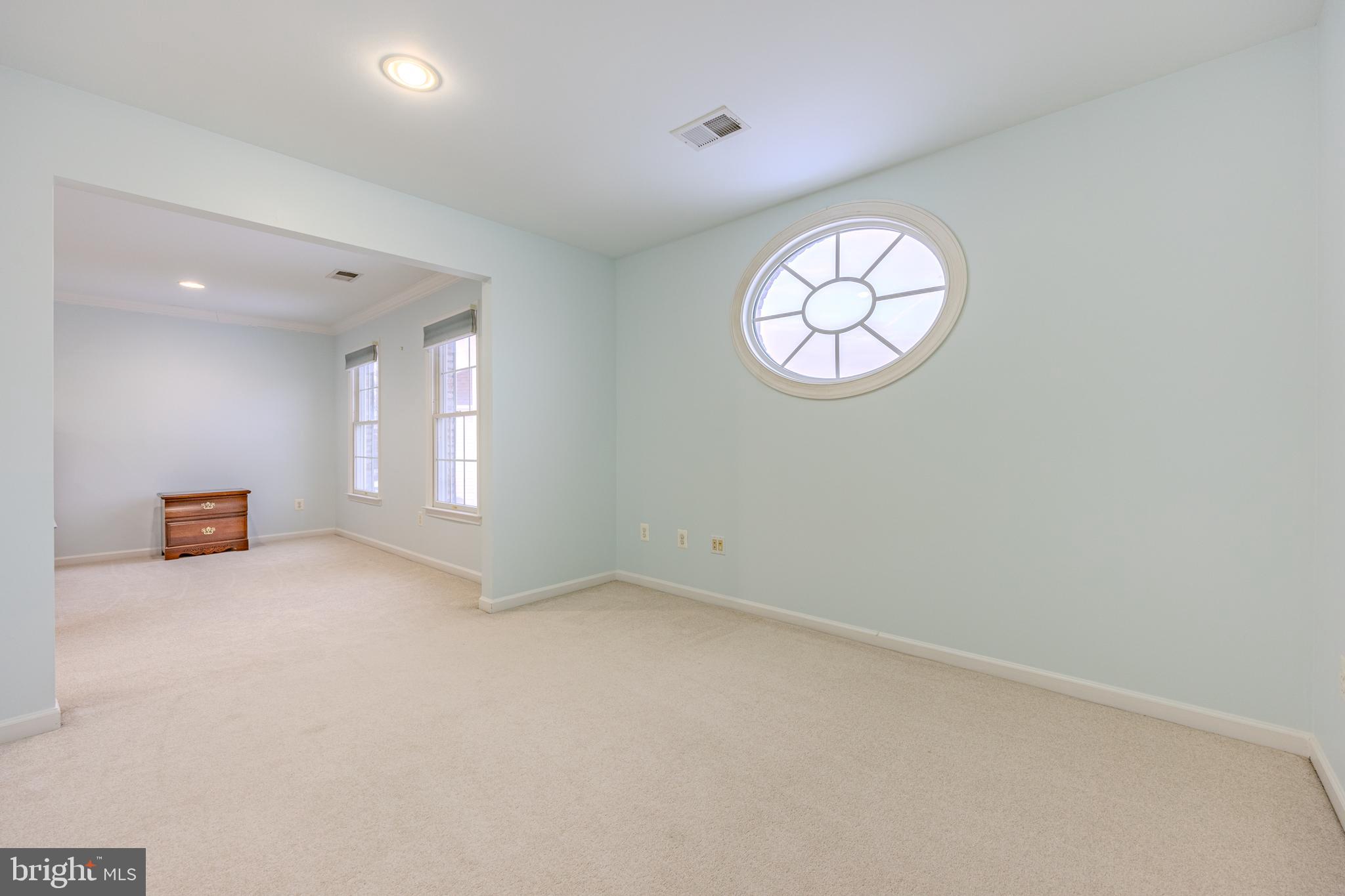 FARMWELL HUNT - Residential Lease