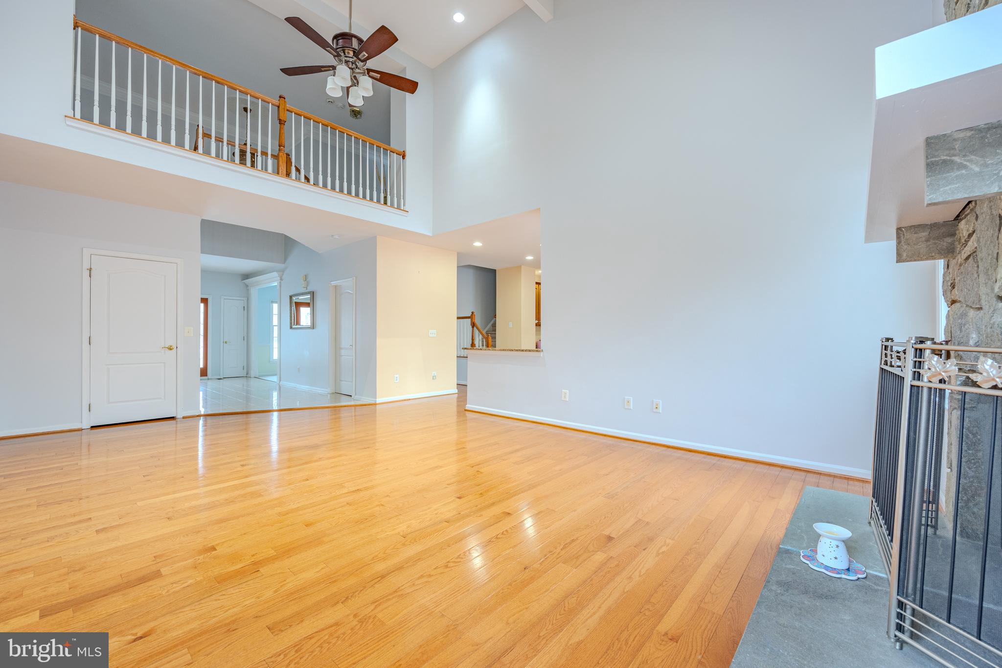 FARMWELL HUNT - Residential Lease