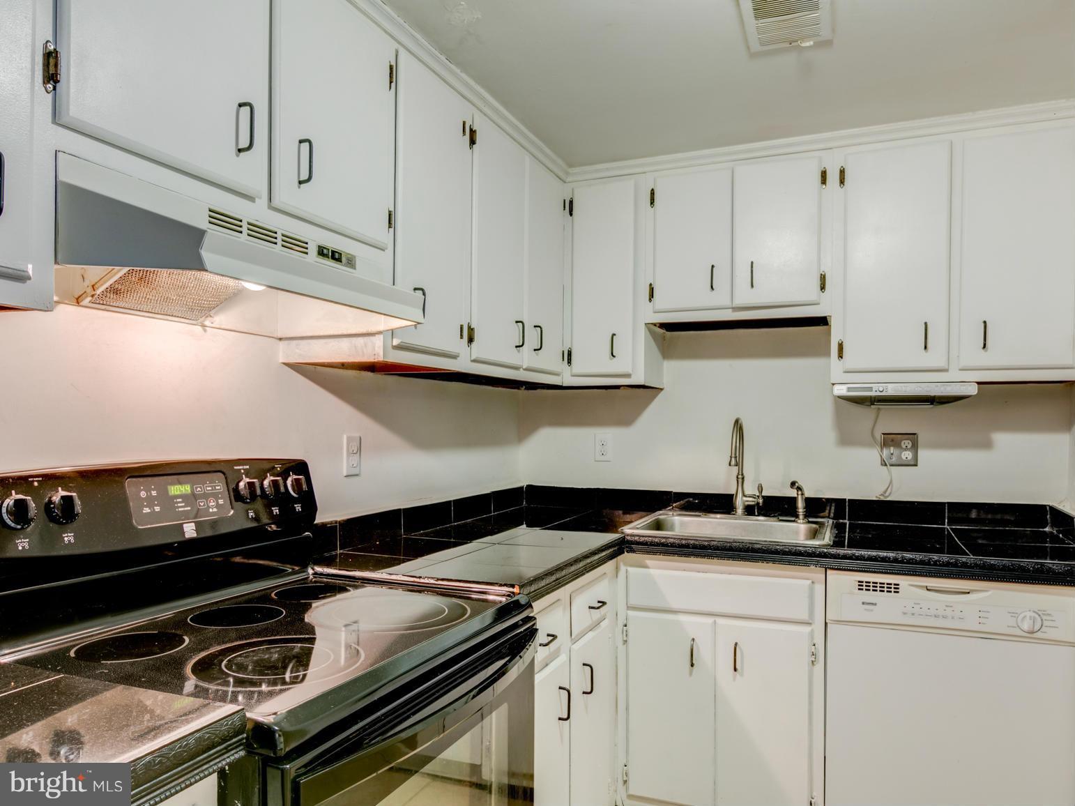 SUDLEY VILLAGE - Residential