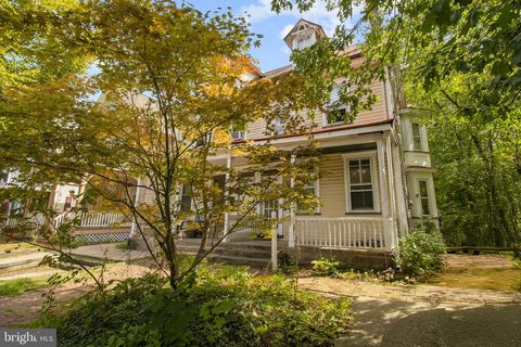 Photo of 85 Madison Avenue, MOUNT HOLLY, NJ 08060 (MLS # NJBL2097492)