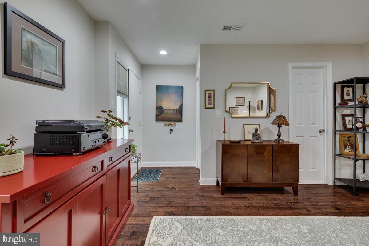 2440 SOUTHGATE SQUARE