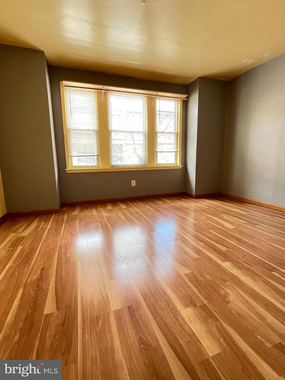 BELLA VISTA - Commercial Sale