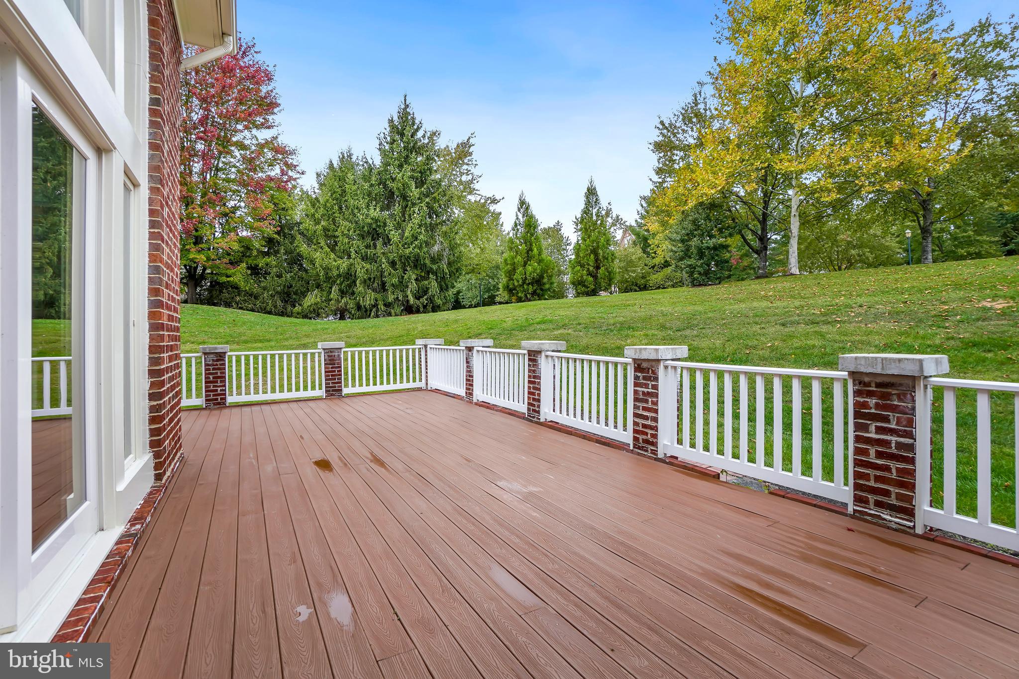 RIVER CREEK - Residential