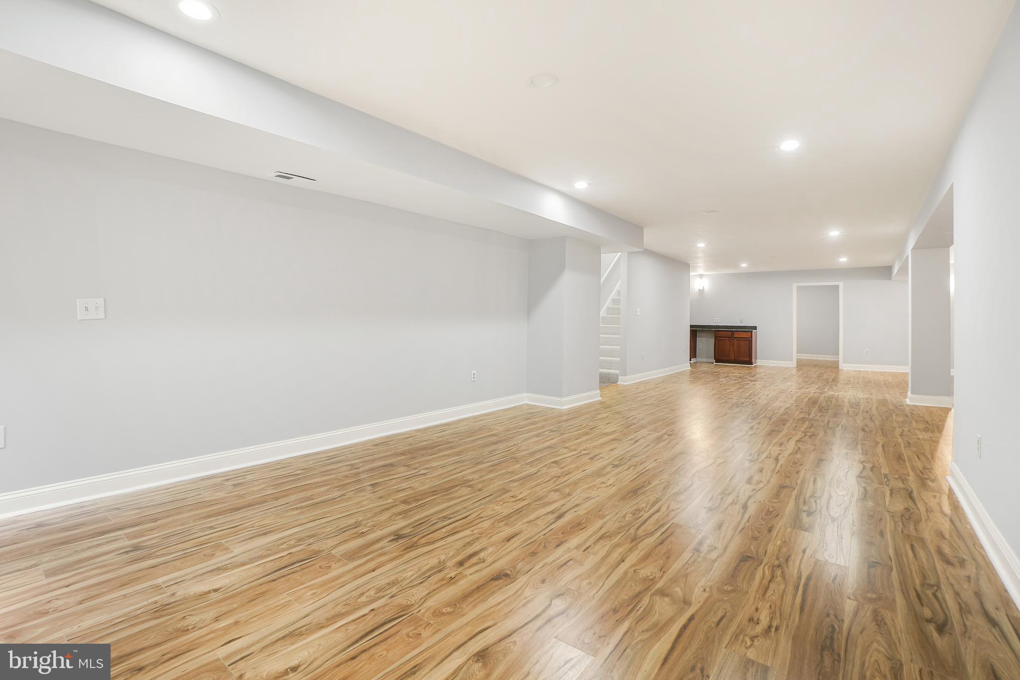 RIVER CREEK - Residential