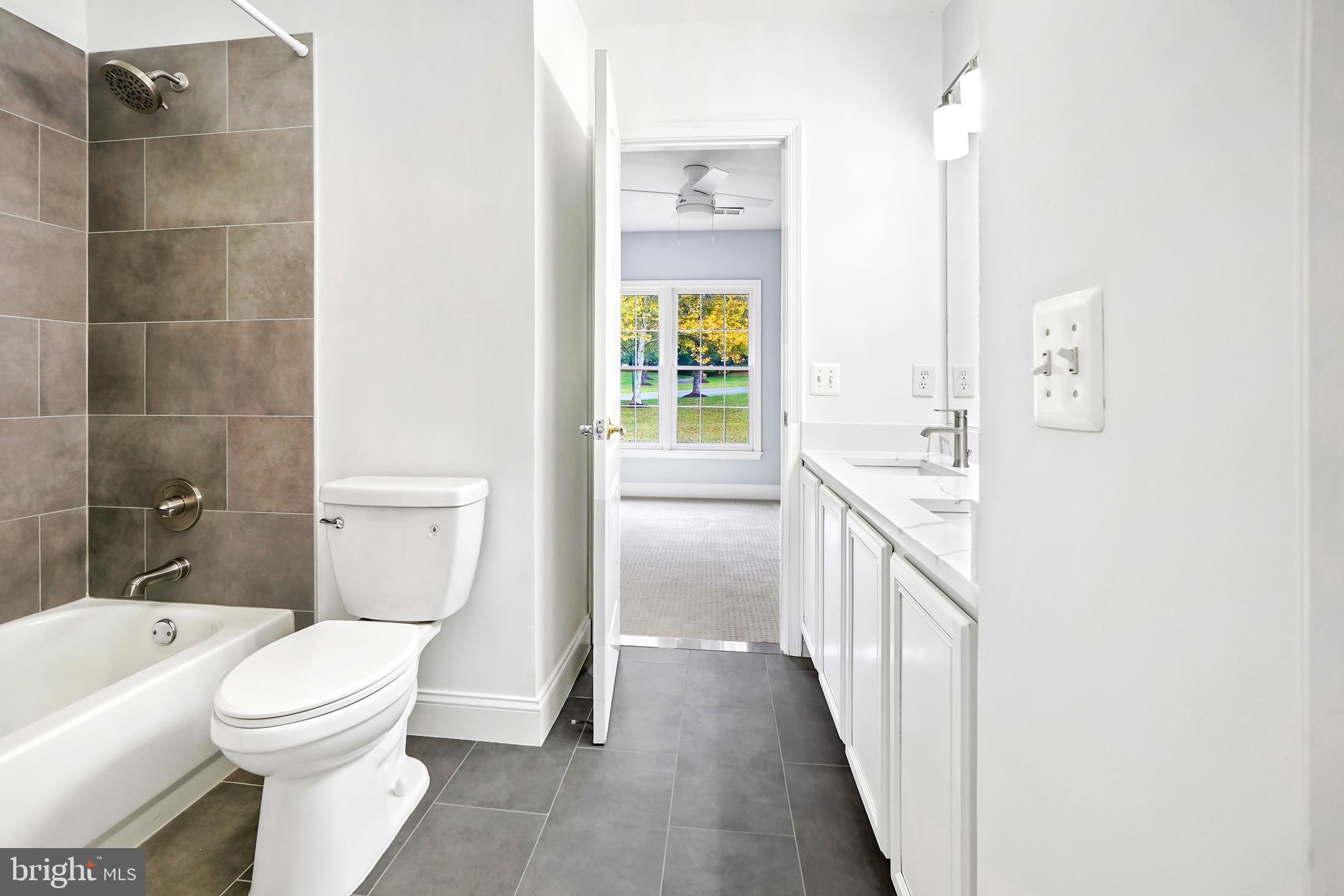 RIVER CREEK - Residential