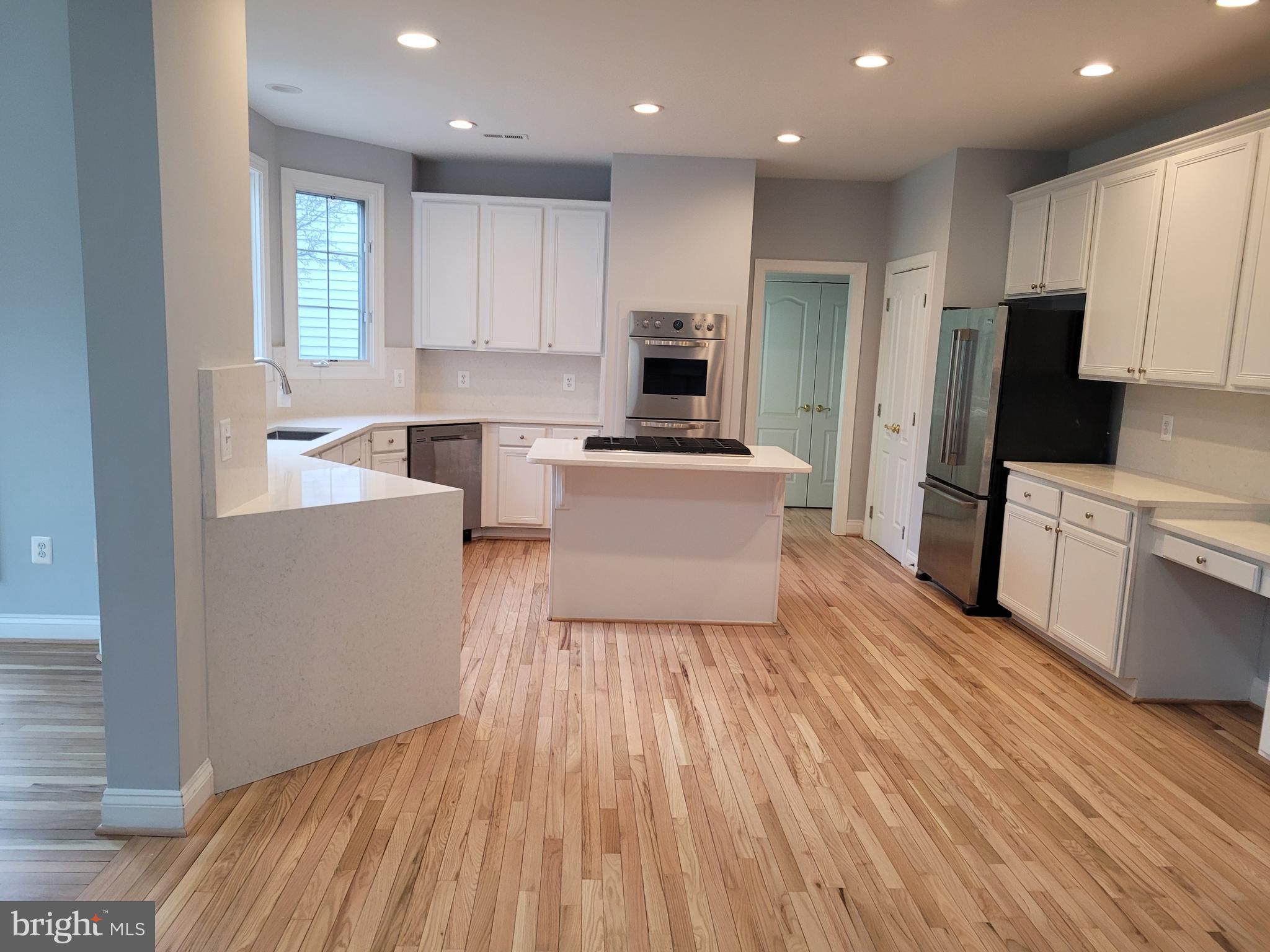 RIVER CREEK - Residential