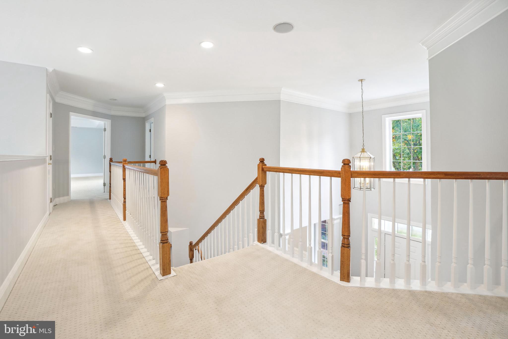 RIVER CREEK - Residential