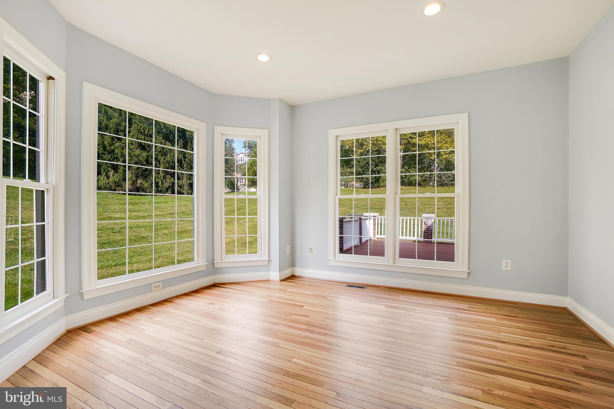 RIVER CREEK - Residential