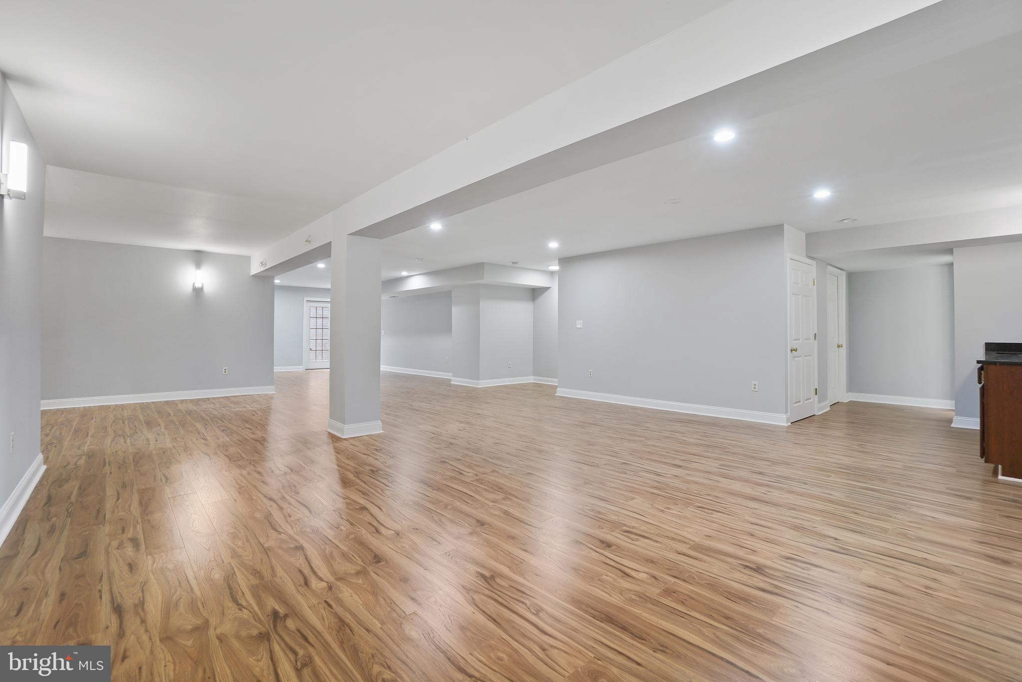 RIVER CREEK - Residential