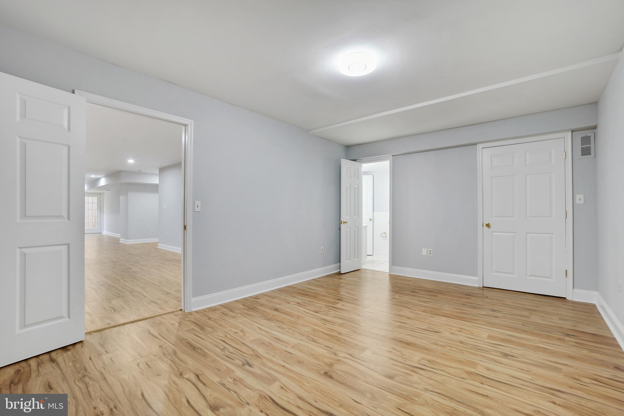 RIVER CREEK - Residential