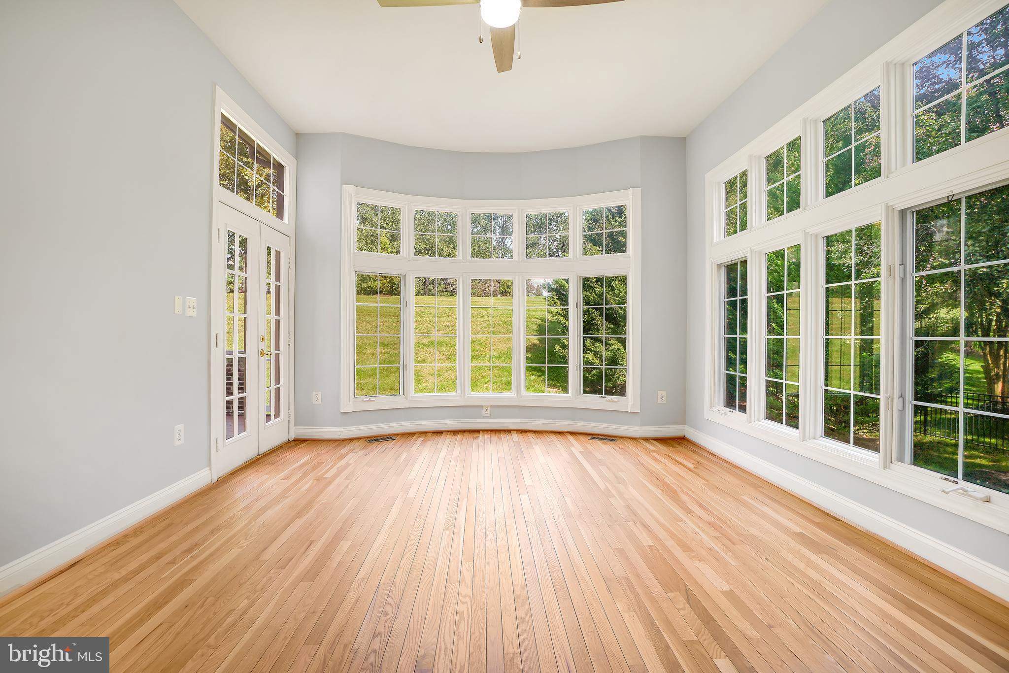 RIVER CREEK - Residential