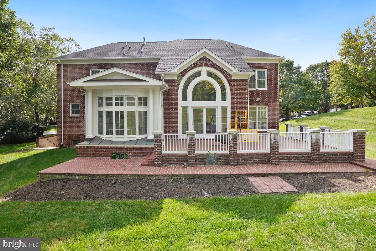 RIVER CREEK - Residential